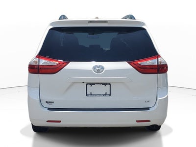 2015 Toyota Sienna LE