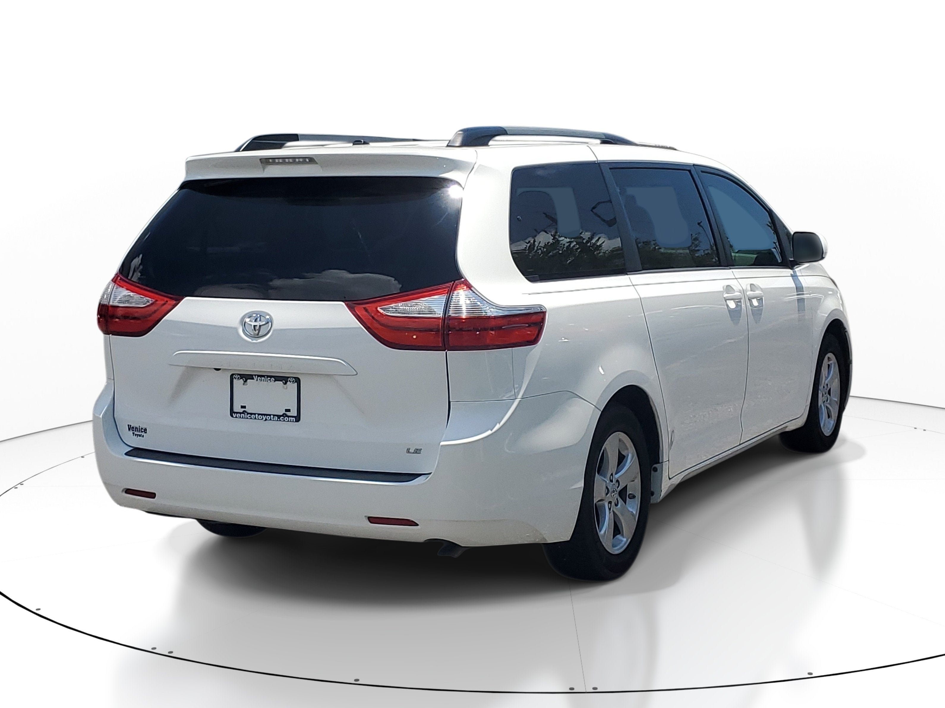 2015 Toyota Sienna LE