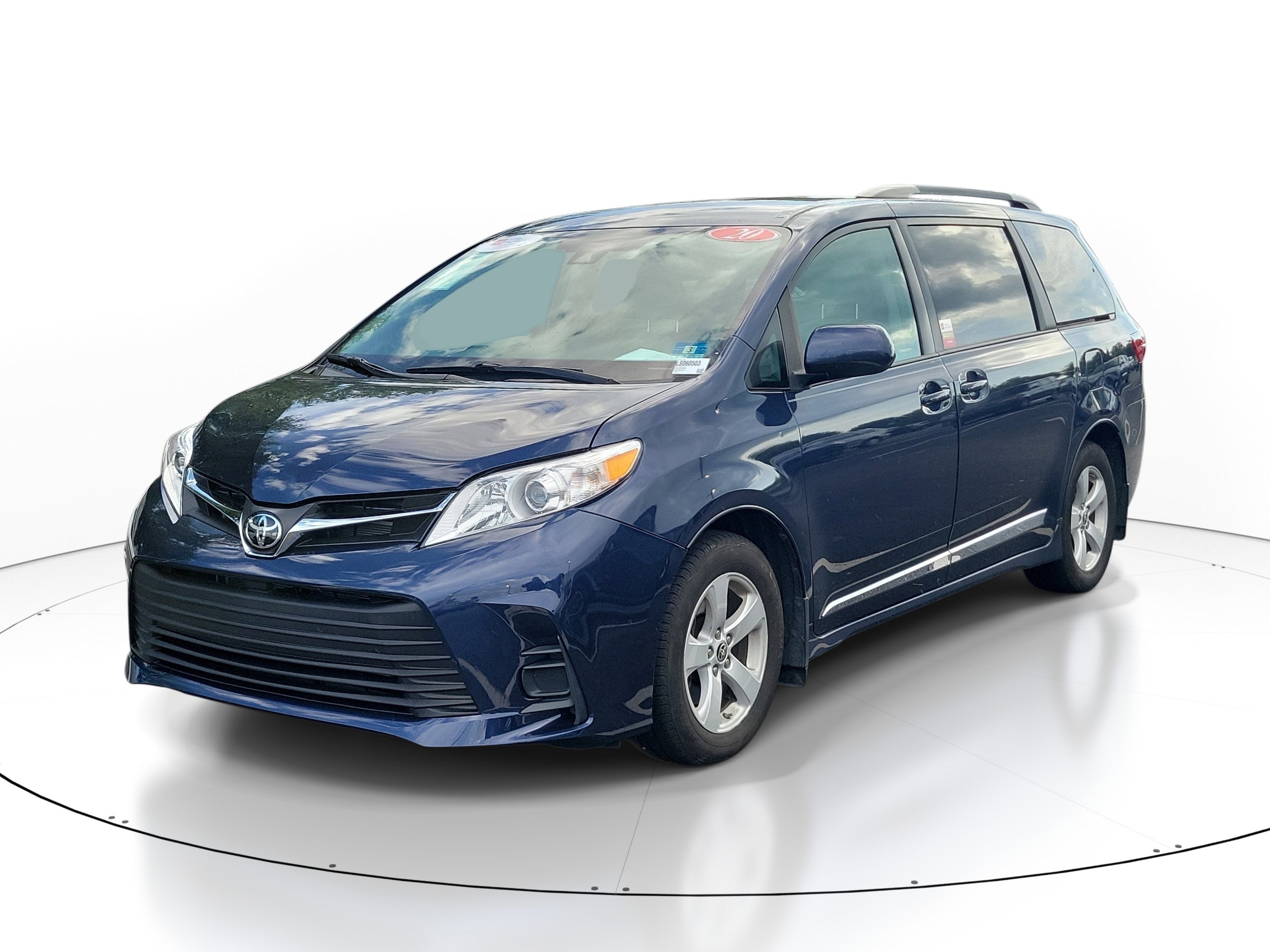 2020 Toyota Sienna LE Auto Access Seat