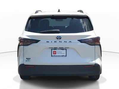 2025 Toyota Sienna XLE