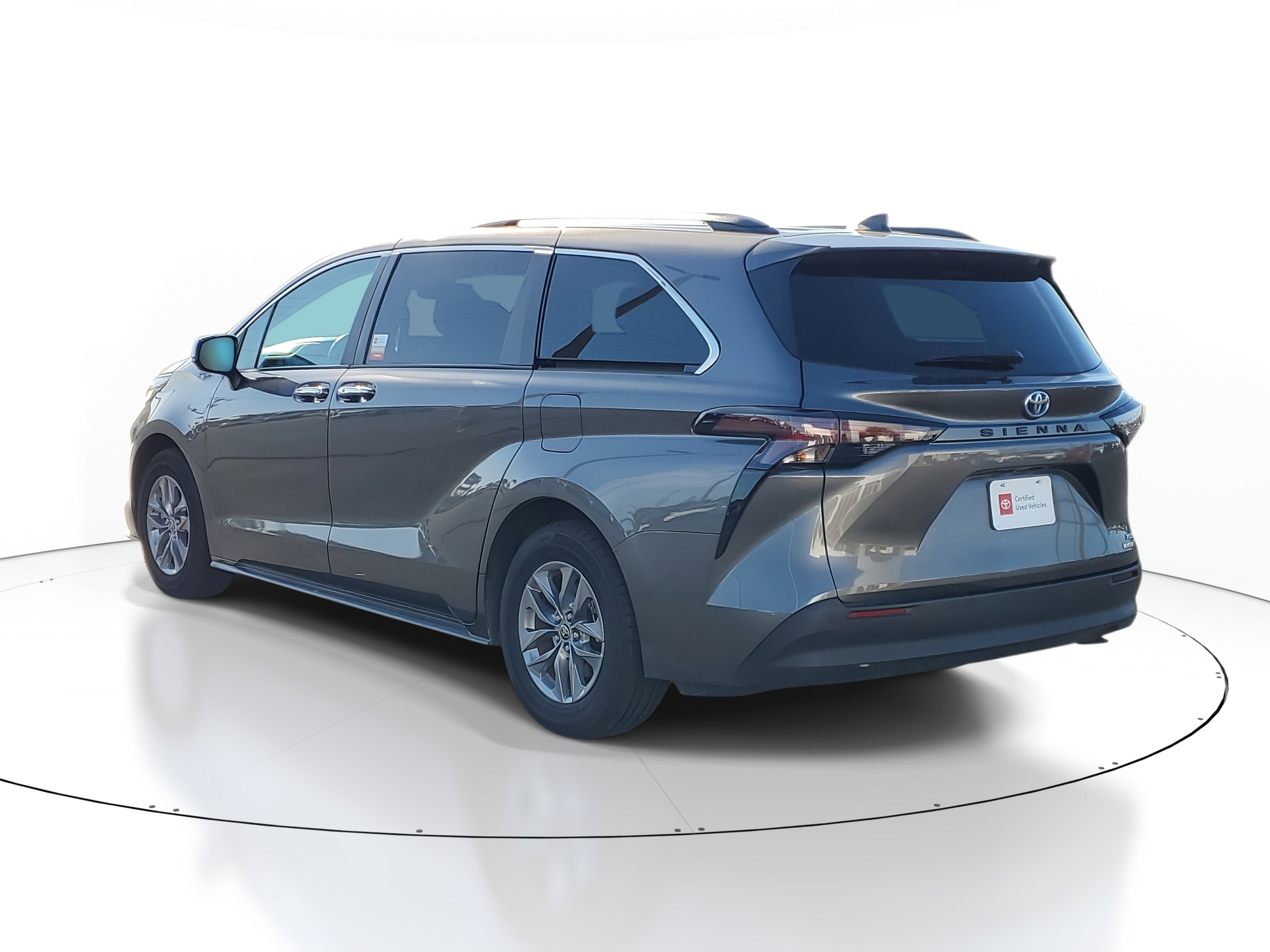 2023 Toyota Sienna XLE