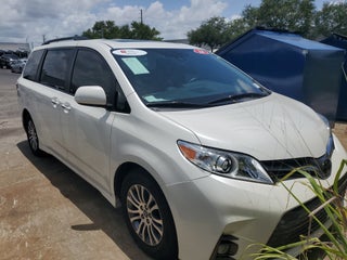 2018 Toyota Sienna XLE Auto Access Seat