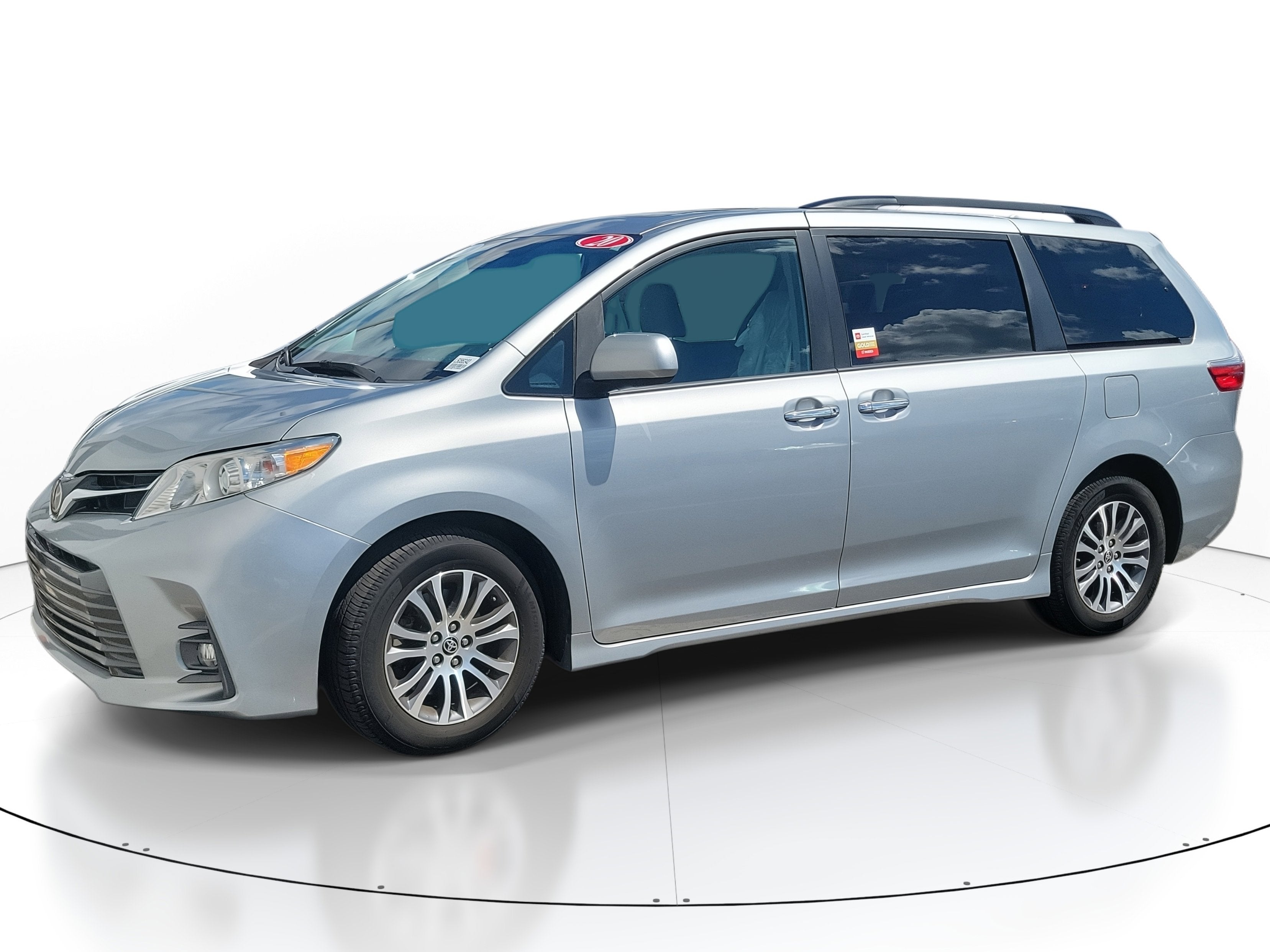 2020 Toyota Sienna XLE Auto Access Seat