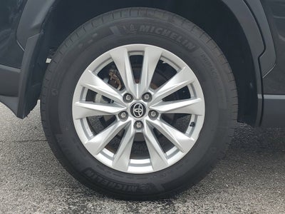 2024 Toyota Corolla Cross LE