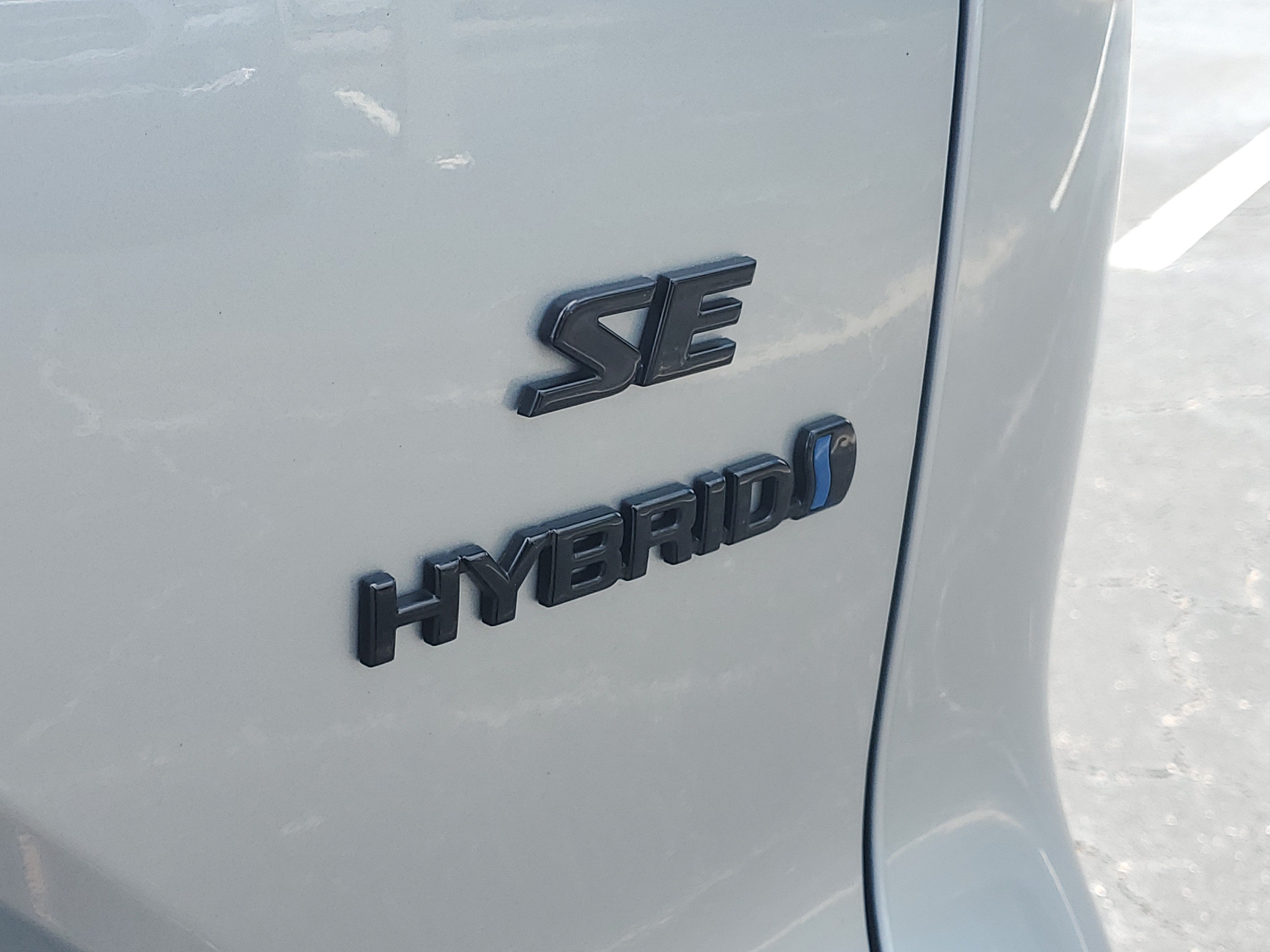 2024 Toyota Corolla Cross Hybrid SE