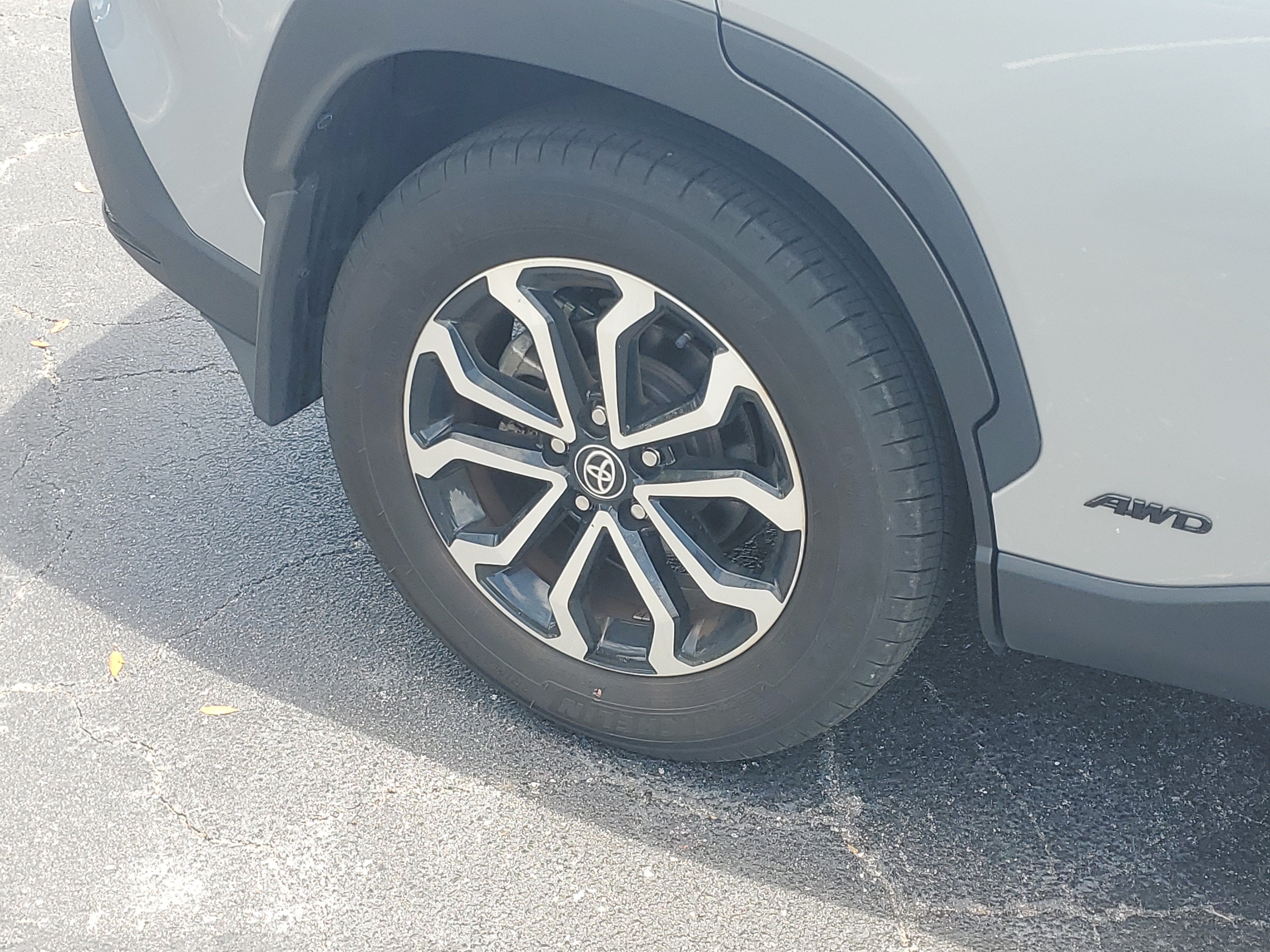 2024 Toyota Corolla Cross Hybrid SE
