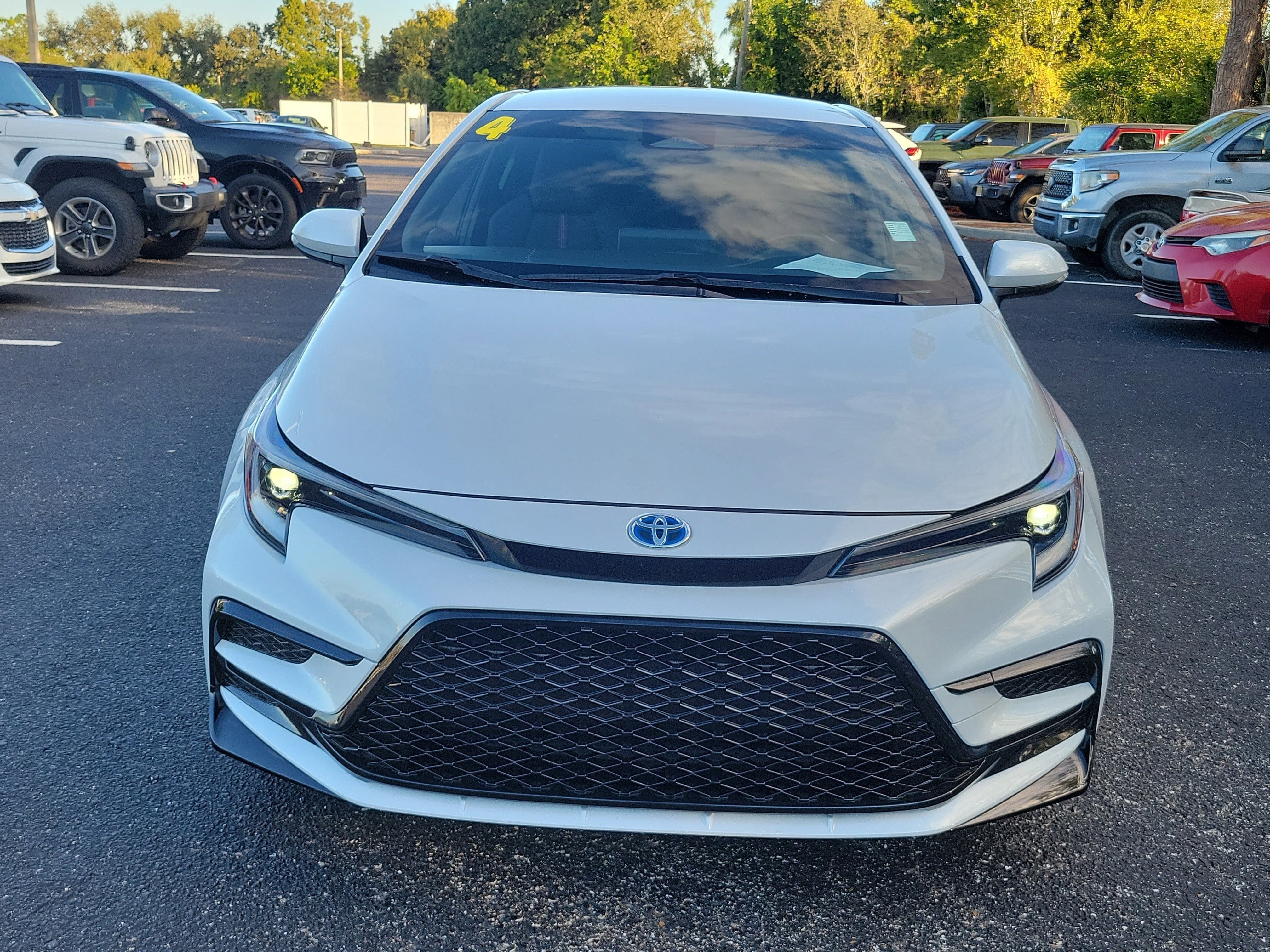 2024 Toyota Corolla Hybrid SE