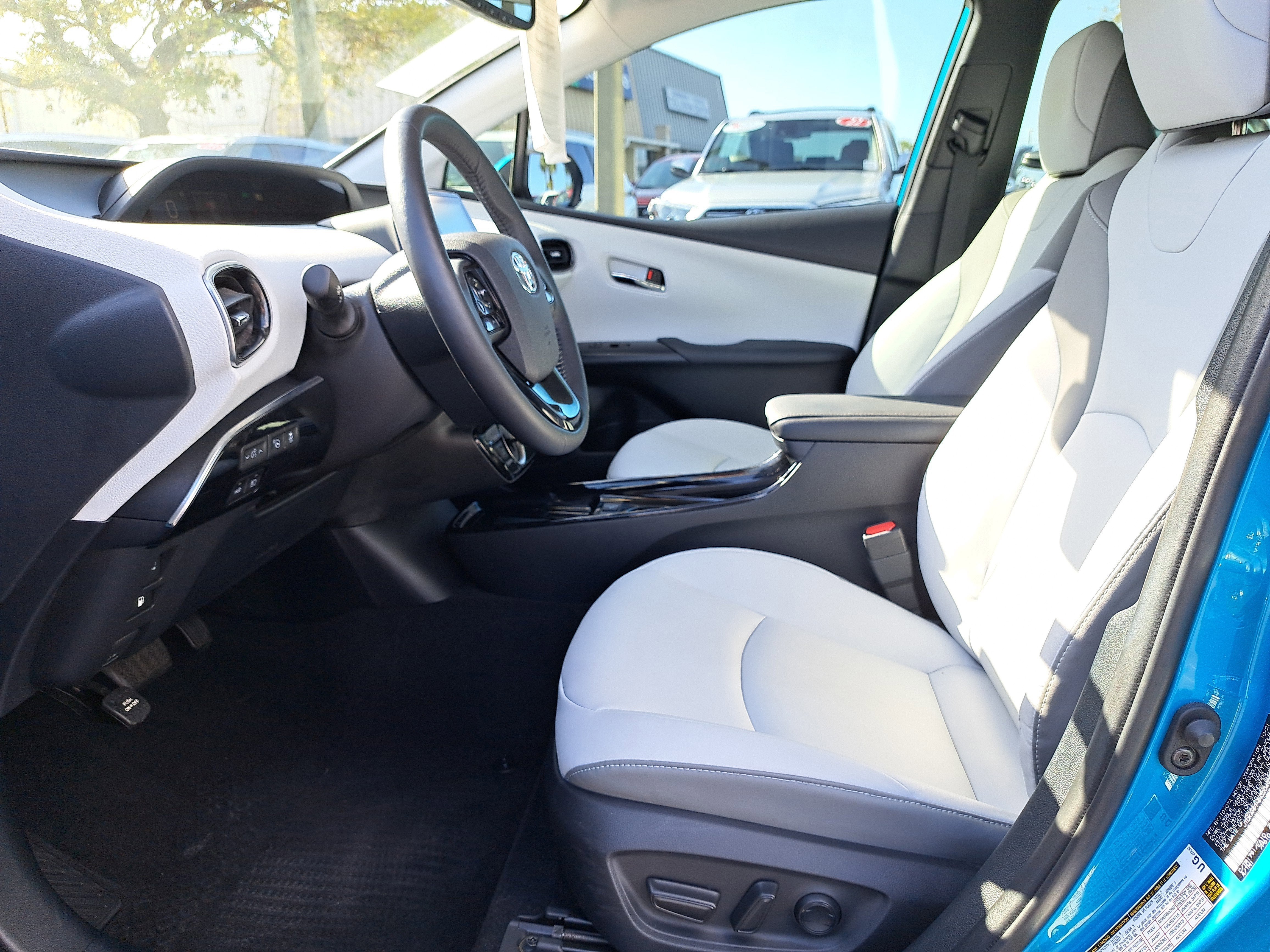 2022 Toyota Prius Prime LE