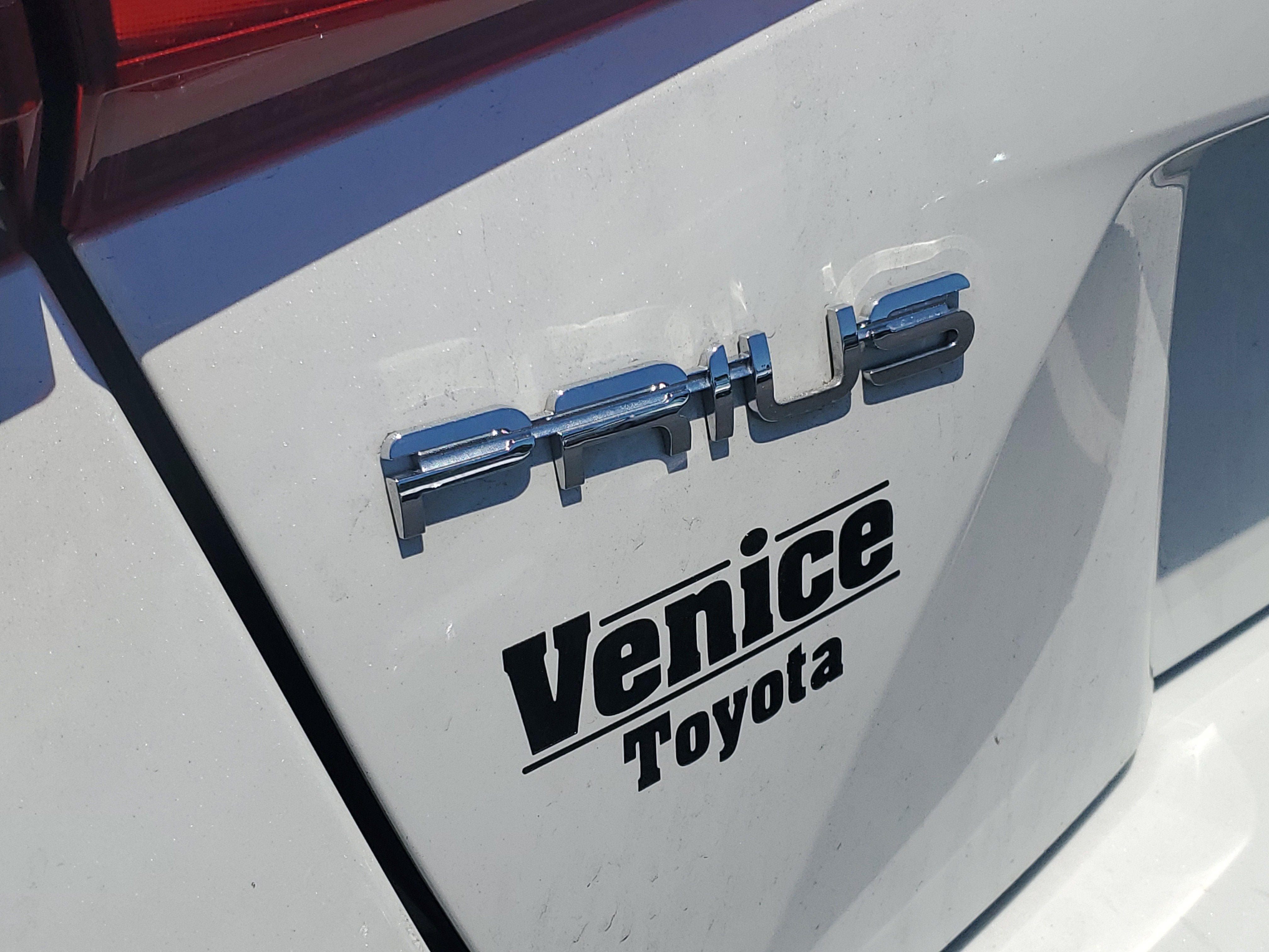 2020 Toyota Prius LE