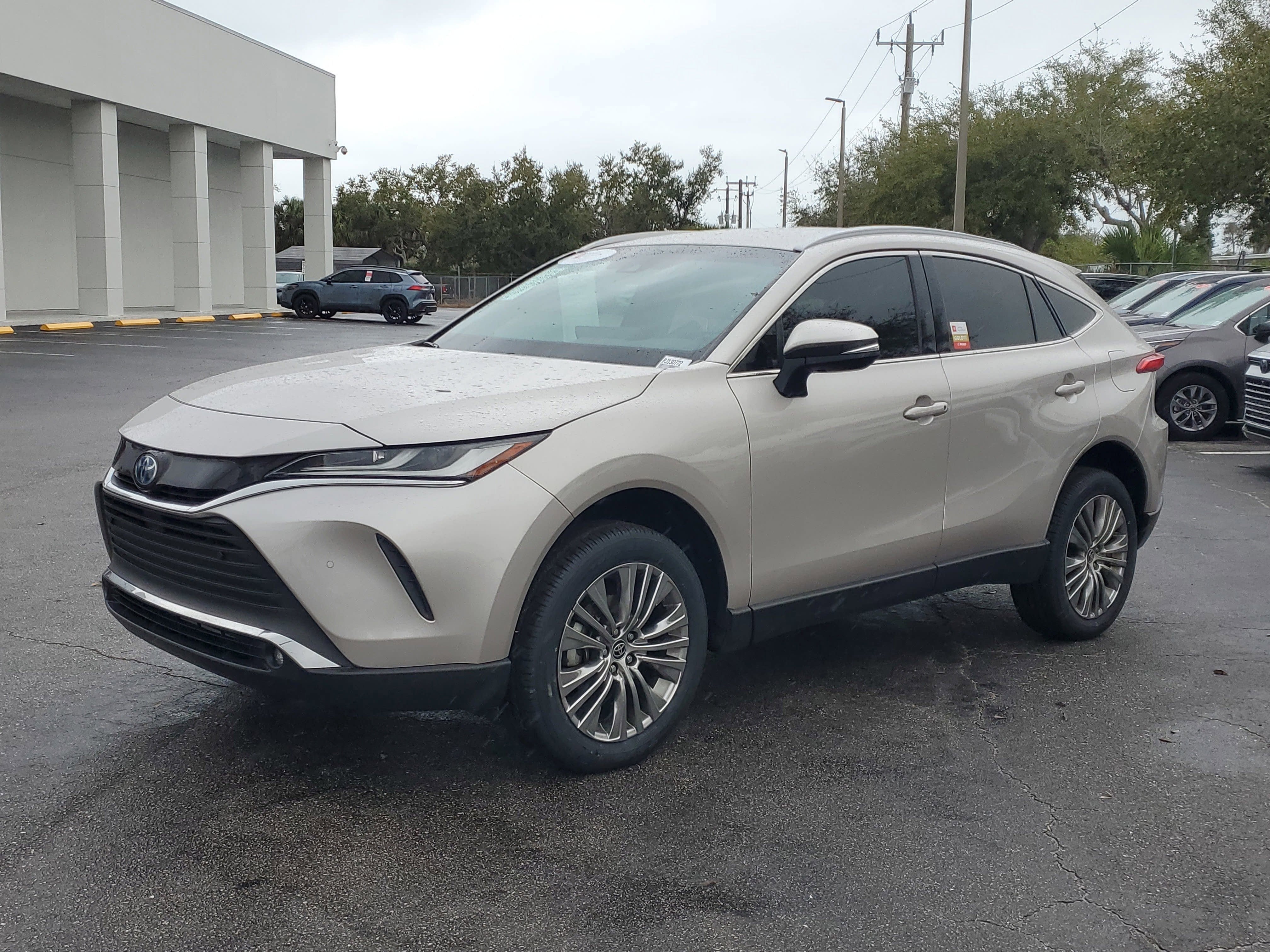 2023 Toyota Venza XLE