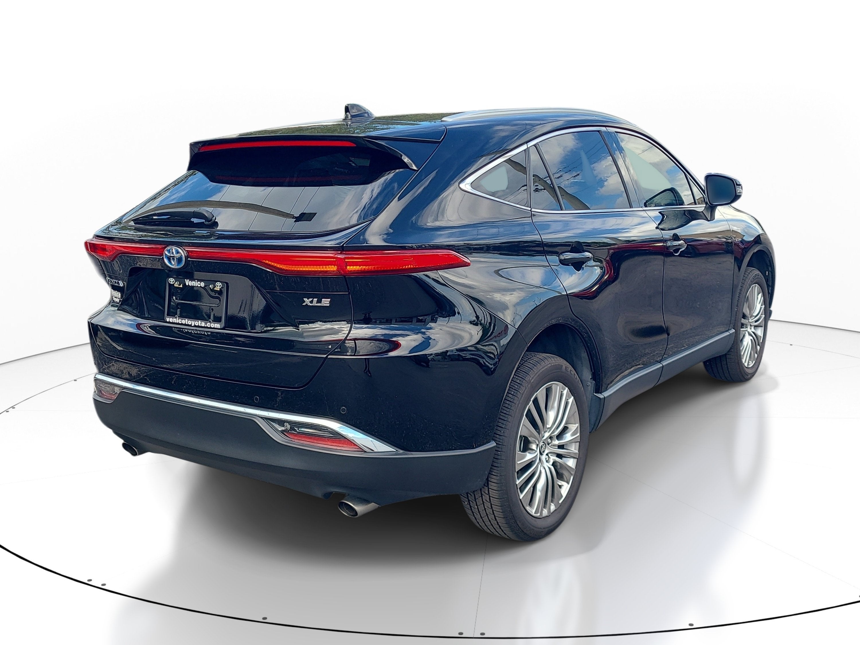 2023 Toyota Venza LE