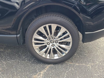 2023 Toyota Venza LE