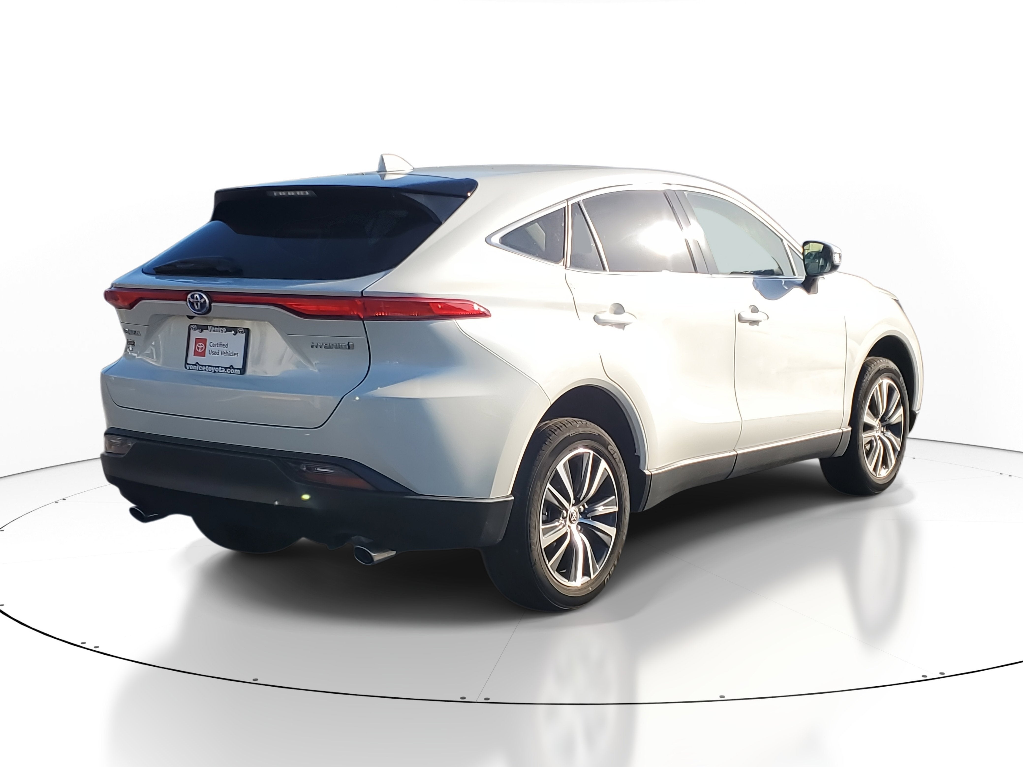 2022 Toyota Venza LE