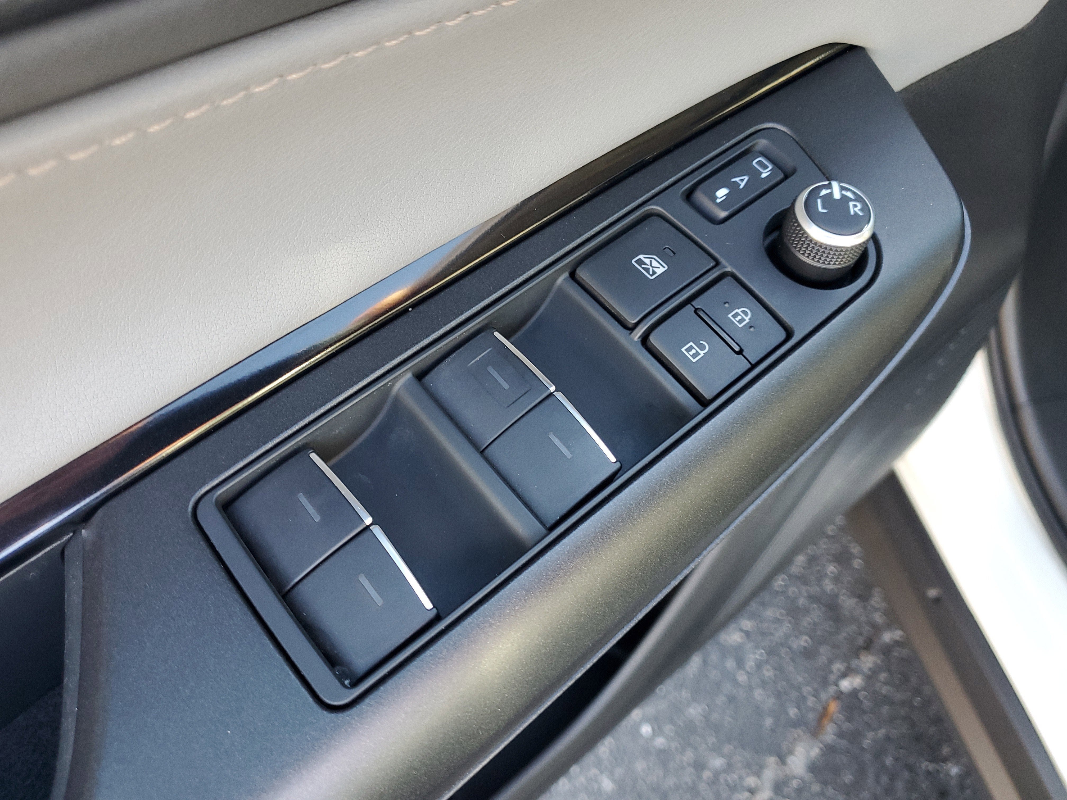 2022 Toyota Venza LE