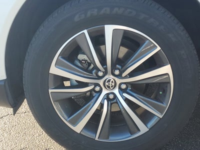 2022 Toyota Venza LE