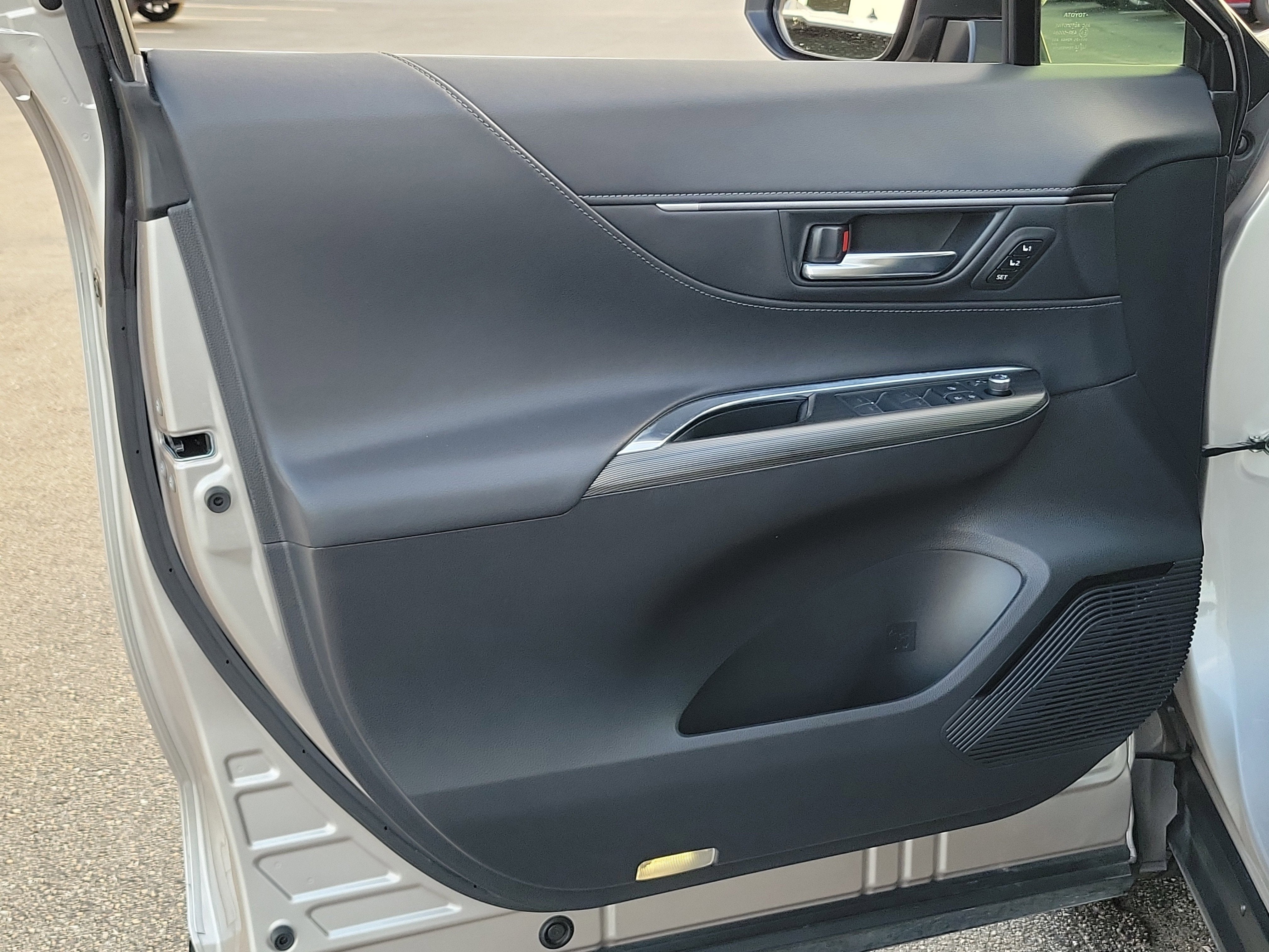 2022 Toyota Venza XLE