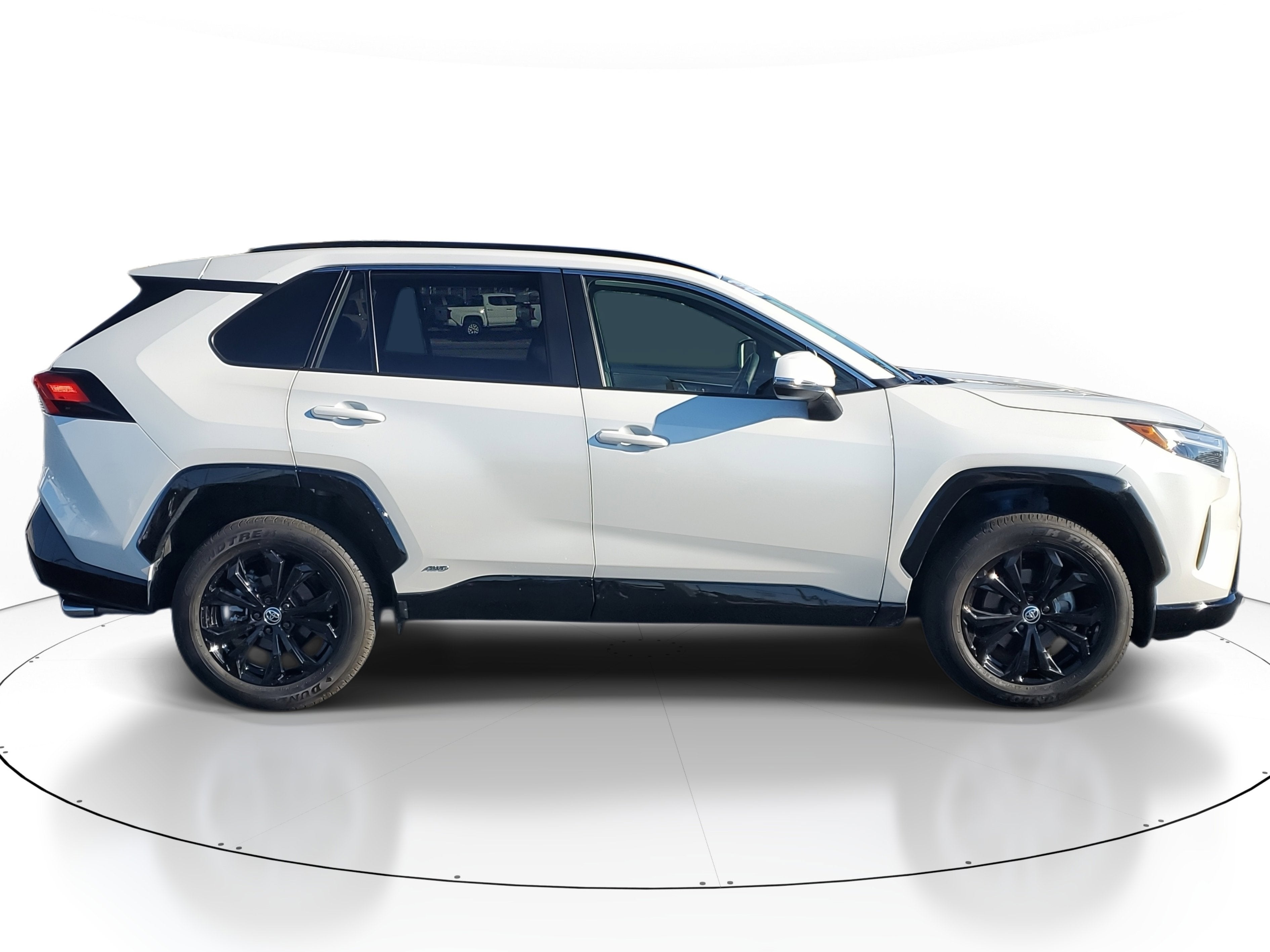 2023 Toyota RAV4 Hybrid SE