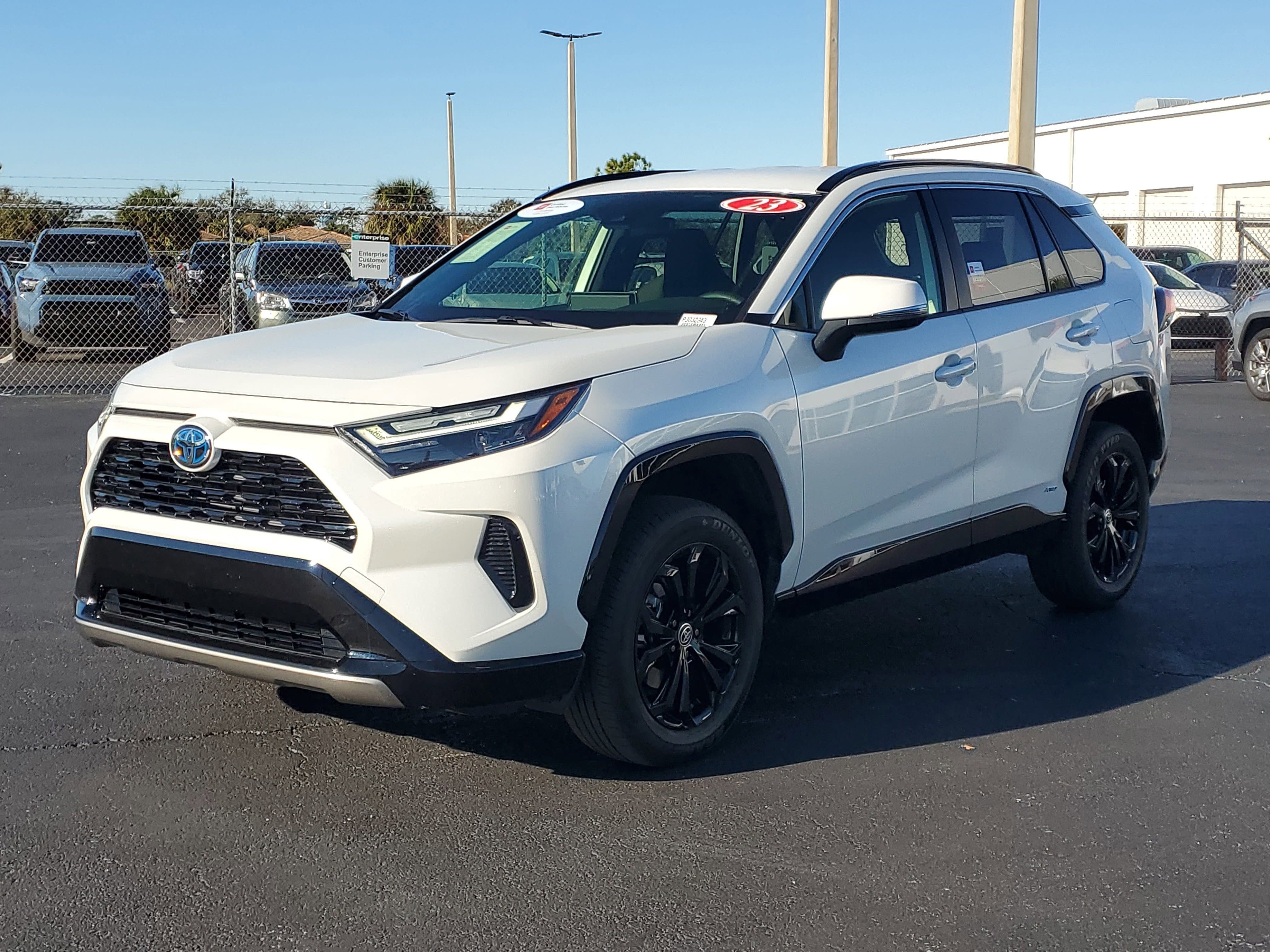 2023 Toyota RAV4 Hybrid SE