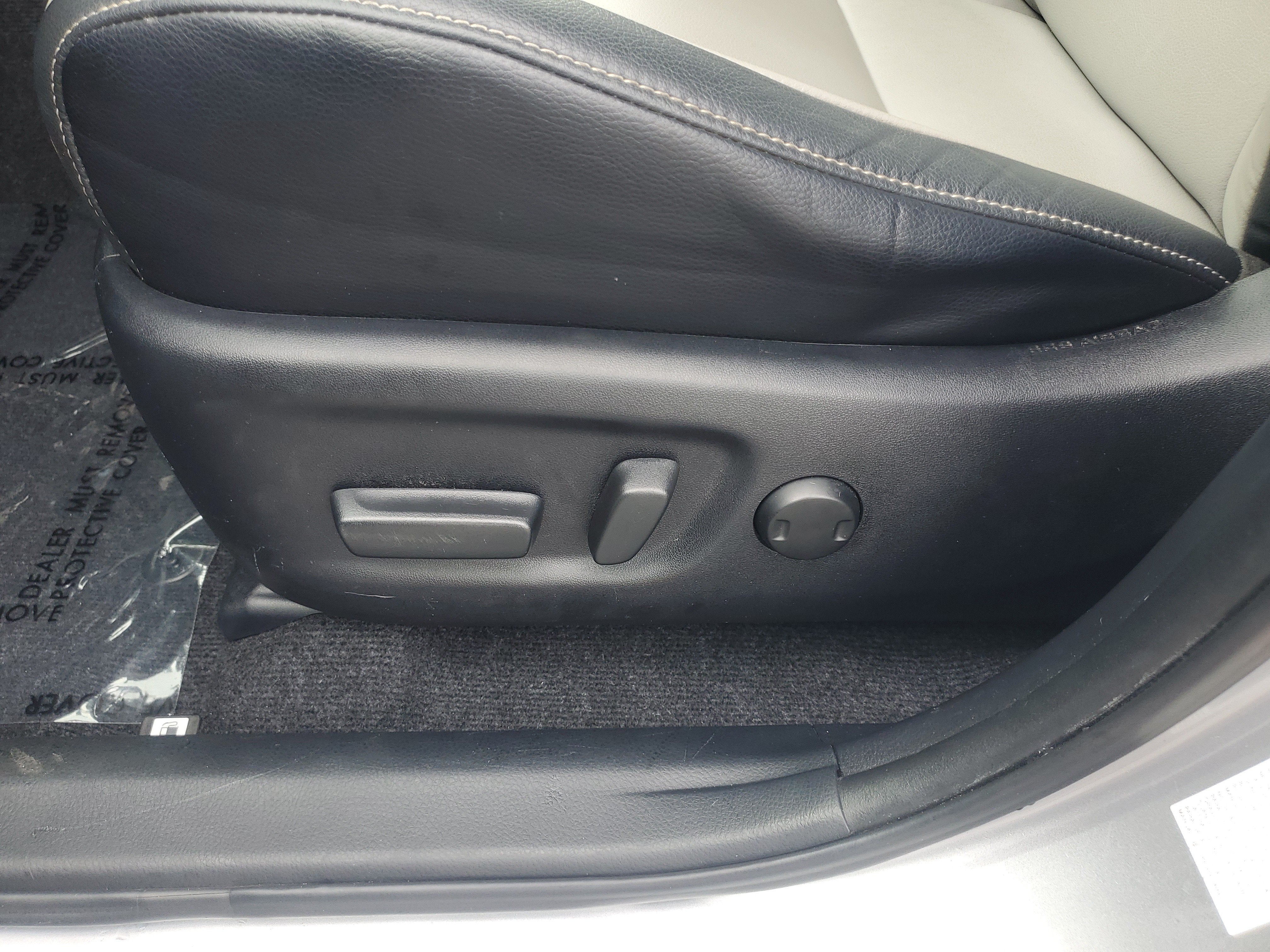 2017 Toyota RAV4 Hybrid Limited