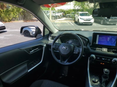 2025 Toyota RAV4 Hybrid XLE