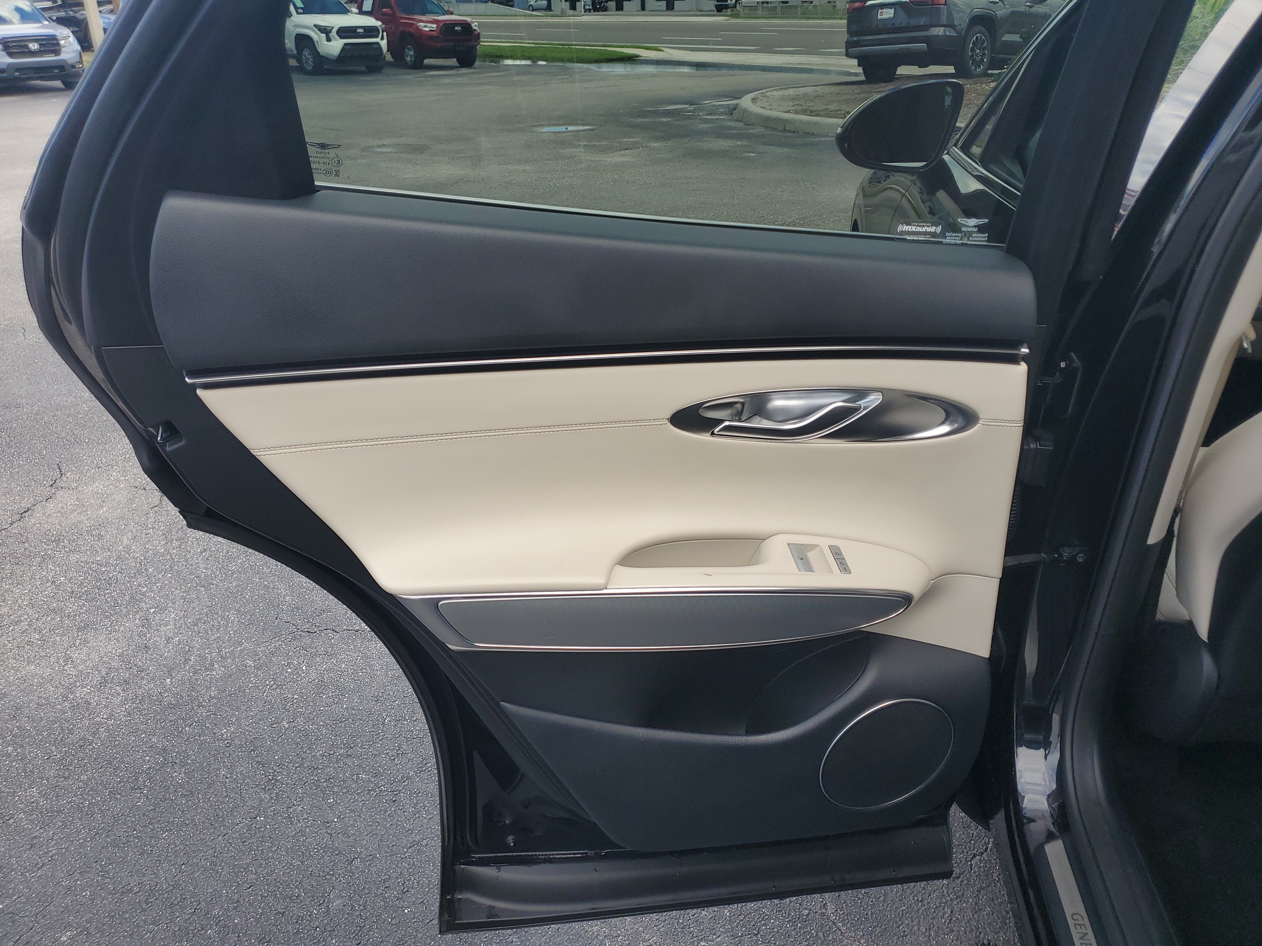 2023 Genesis GV70 2.5T