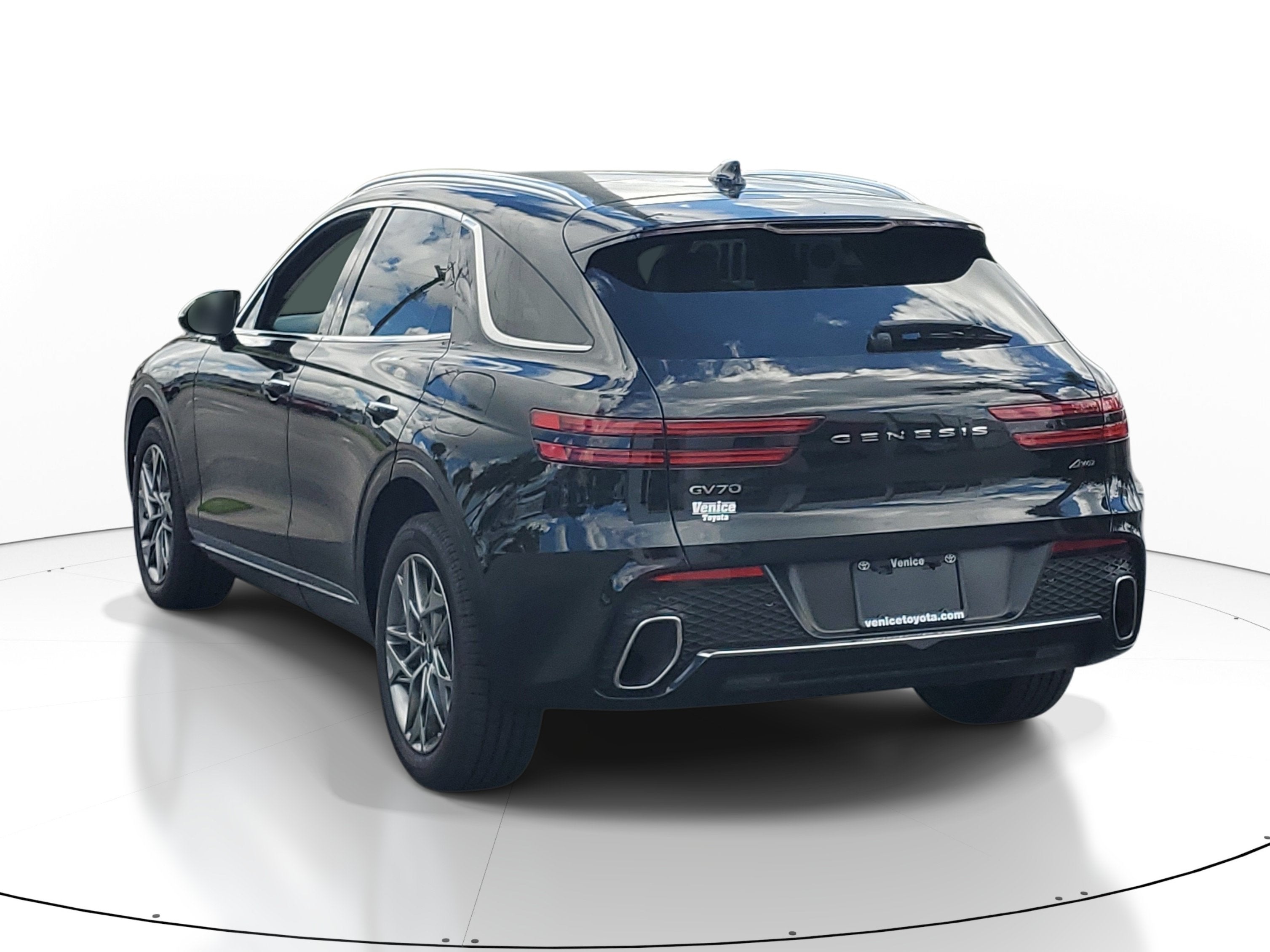 2023 Genesis GV70 2.5T