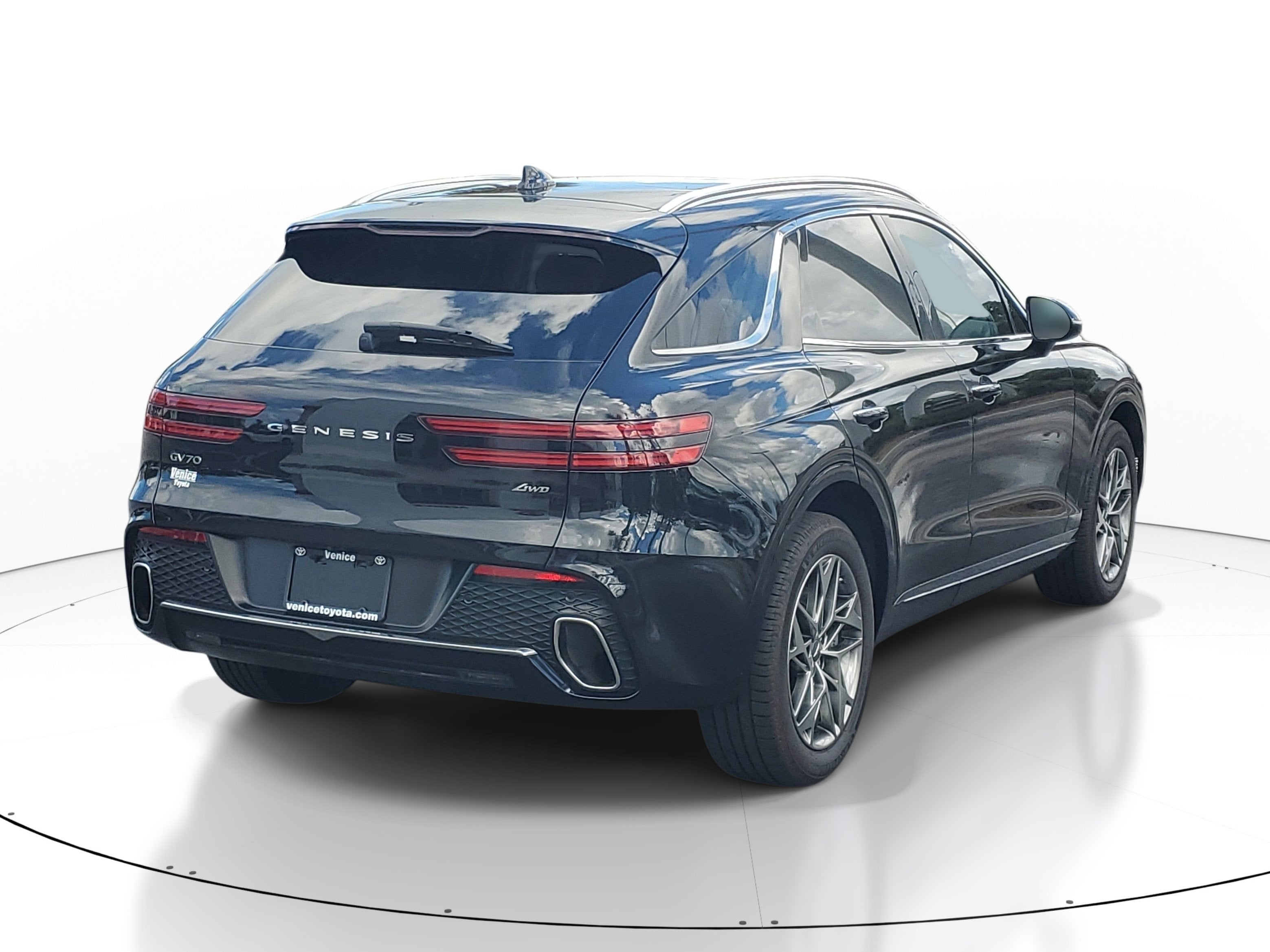 2023 Genesis GV70 2.5T