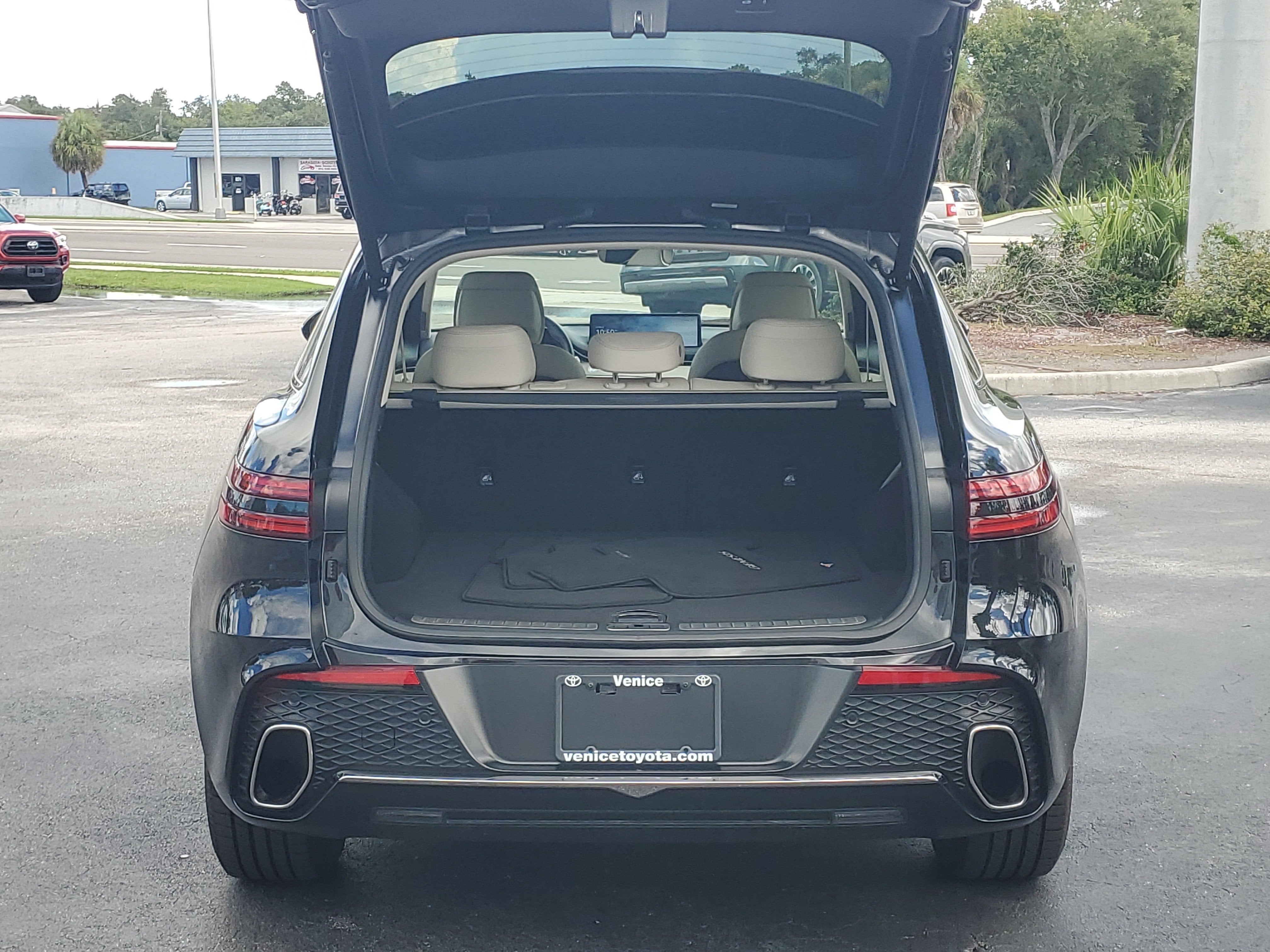 2023 Genesis GV70 2.5T