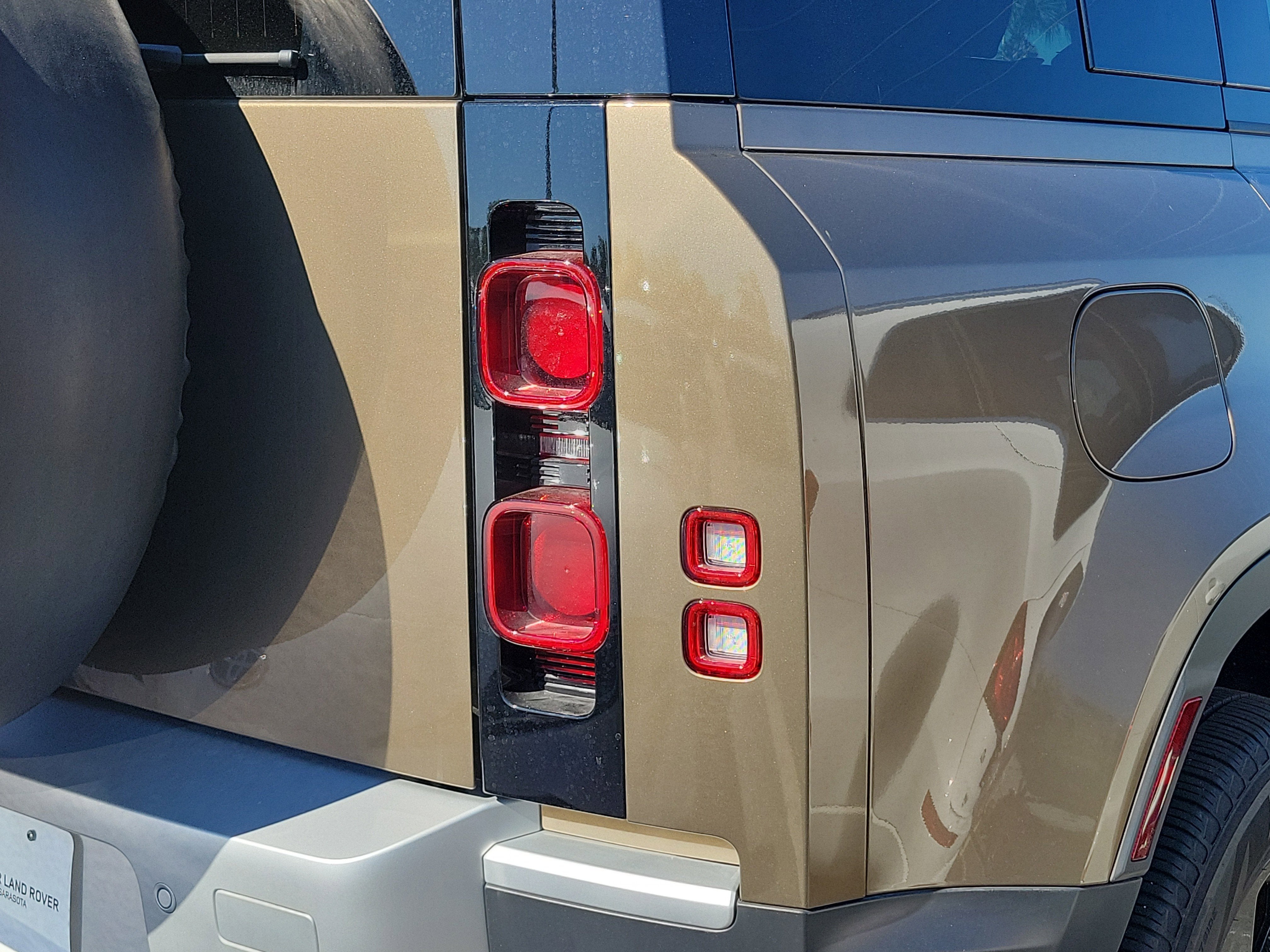 2025 Land Rover Defender S