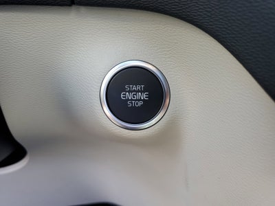 2024 Volvo XC40 Plus Dark Theme