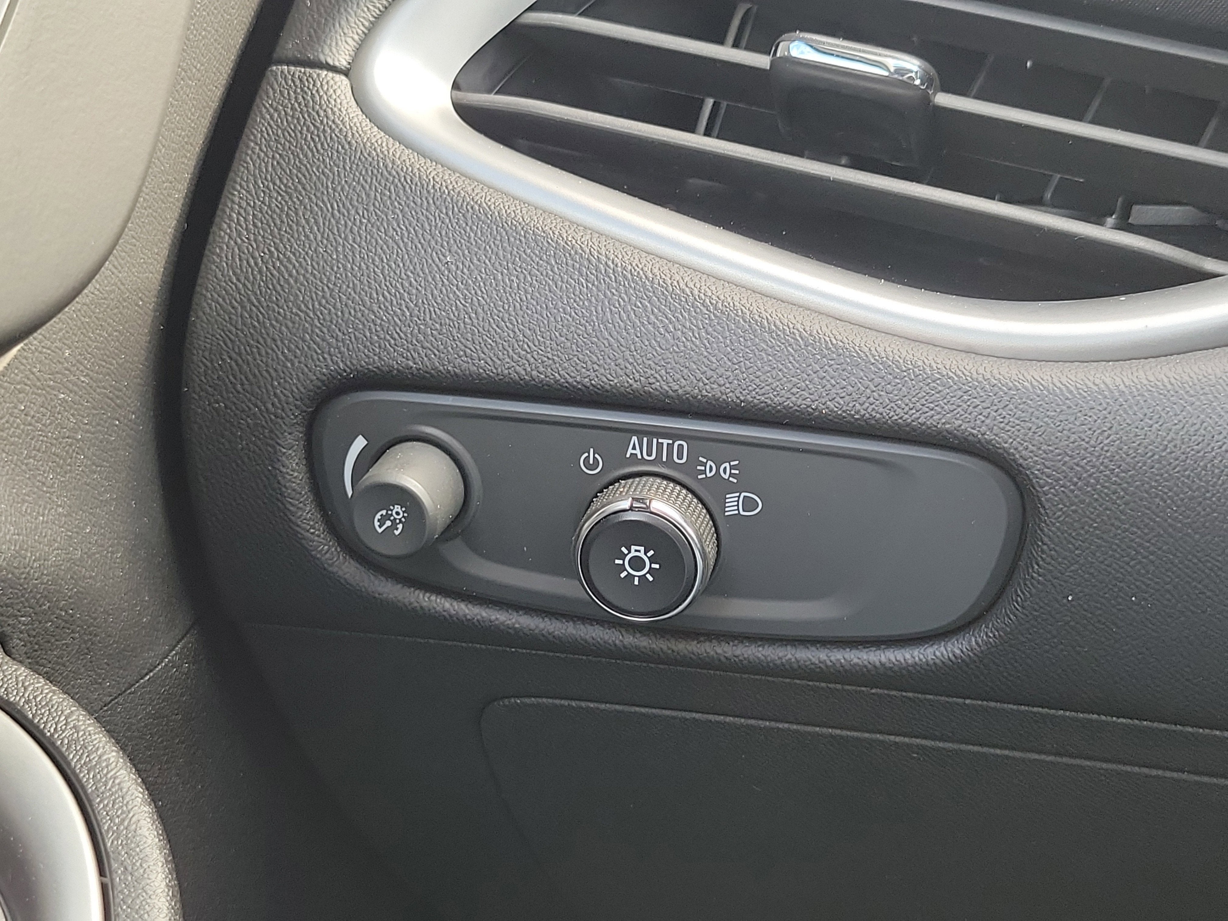 2023 Chevrolet Malibu LS