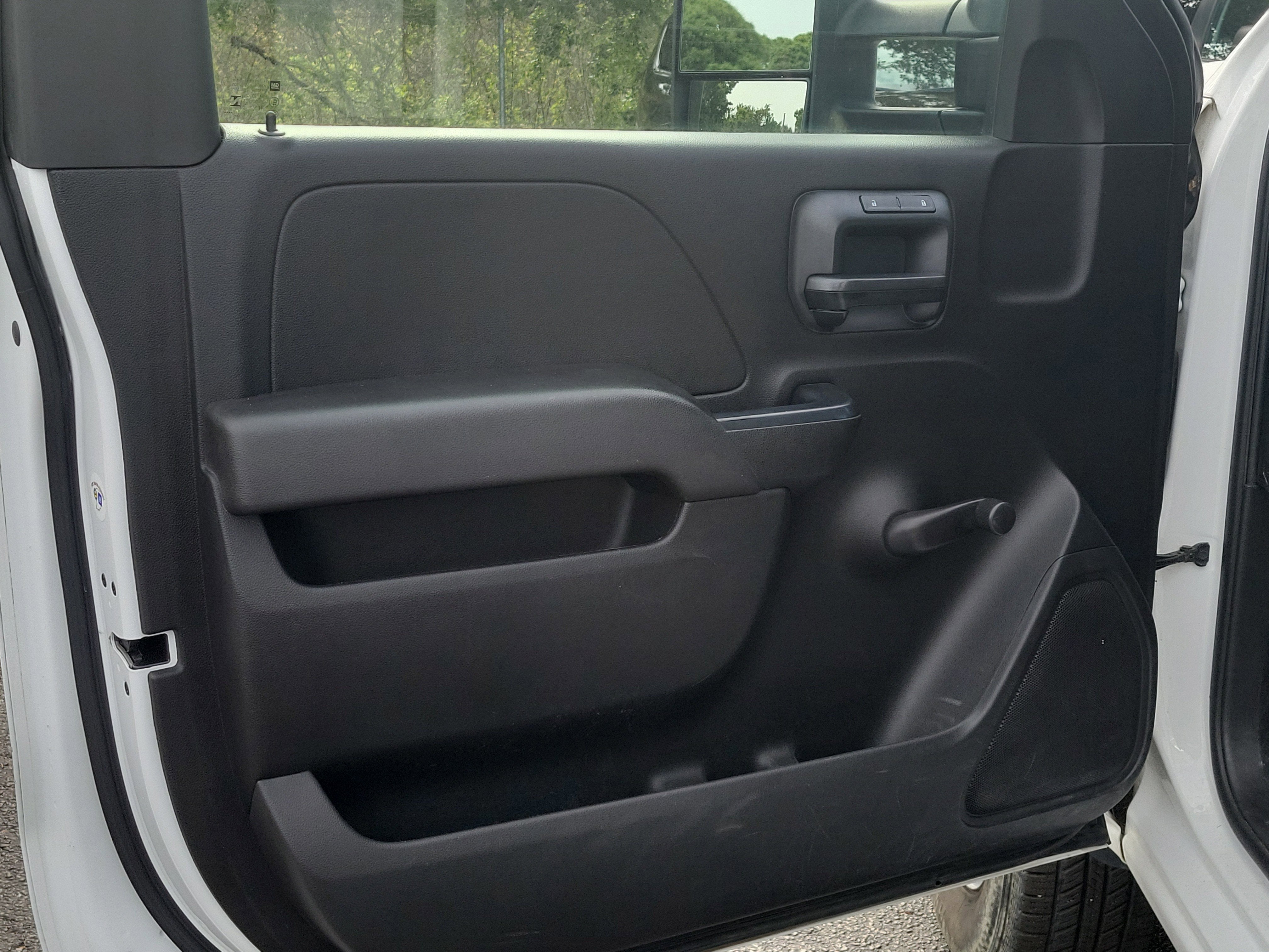 2018 GMC Sierra 3500HD 2WD Reg Cab 137.5" WB, 59.06" CA