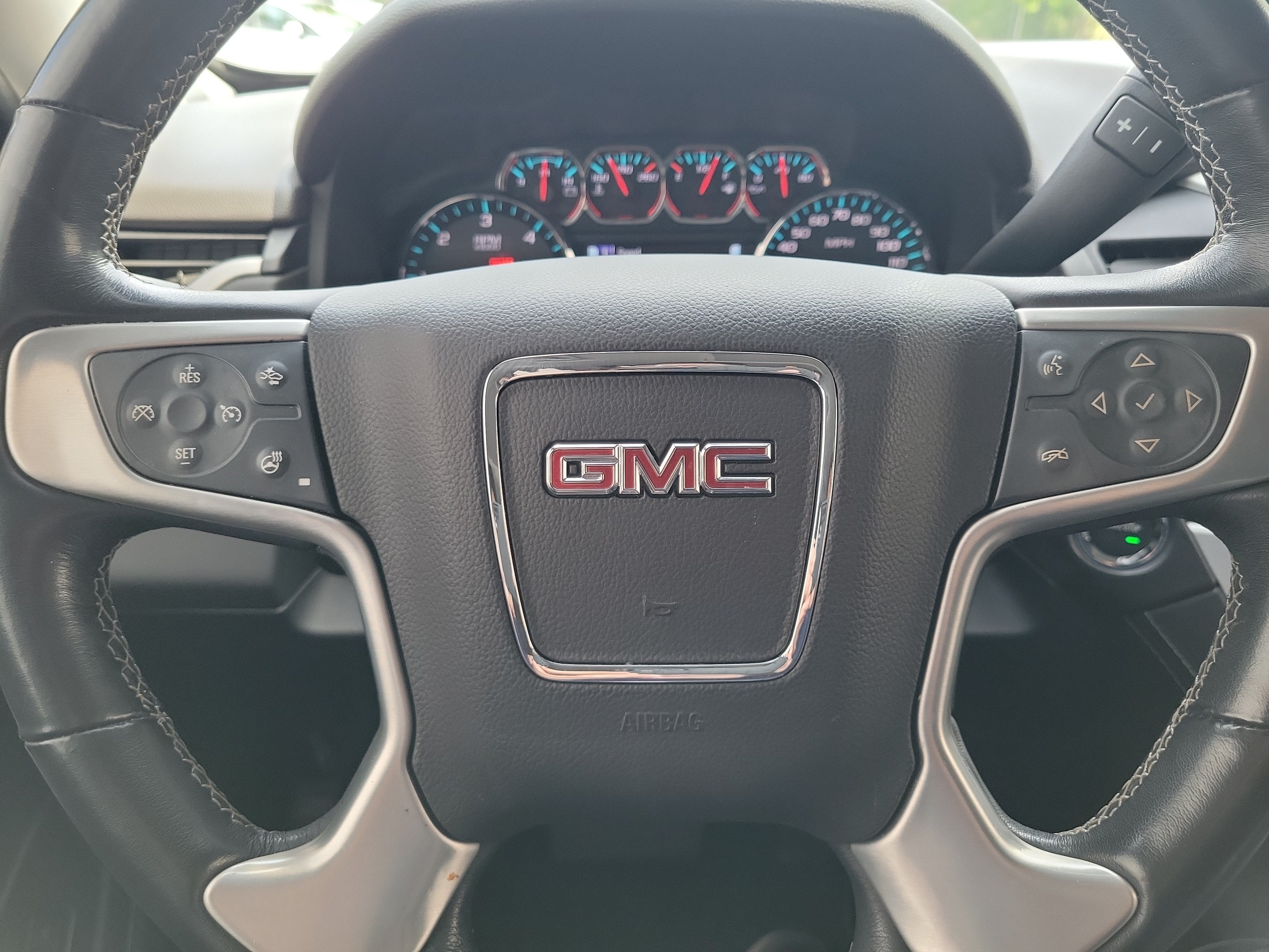 2020 GMC Yukon SLT