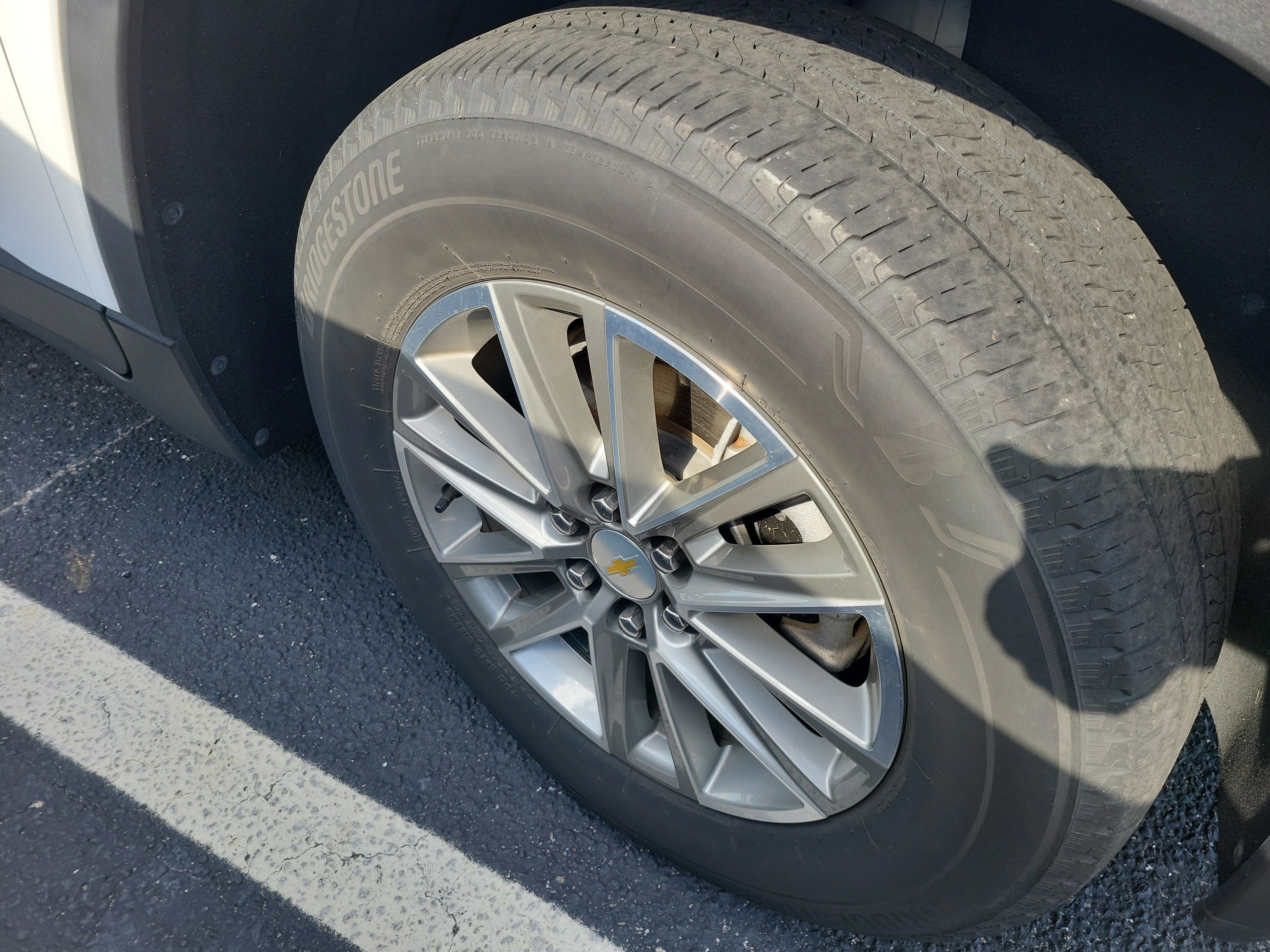 2023 Chevrolet Traverse LT