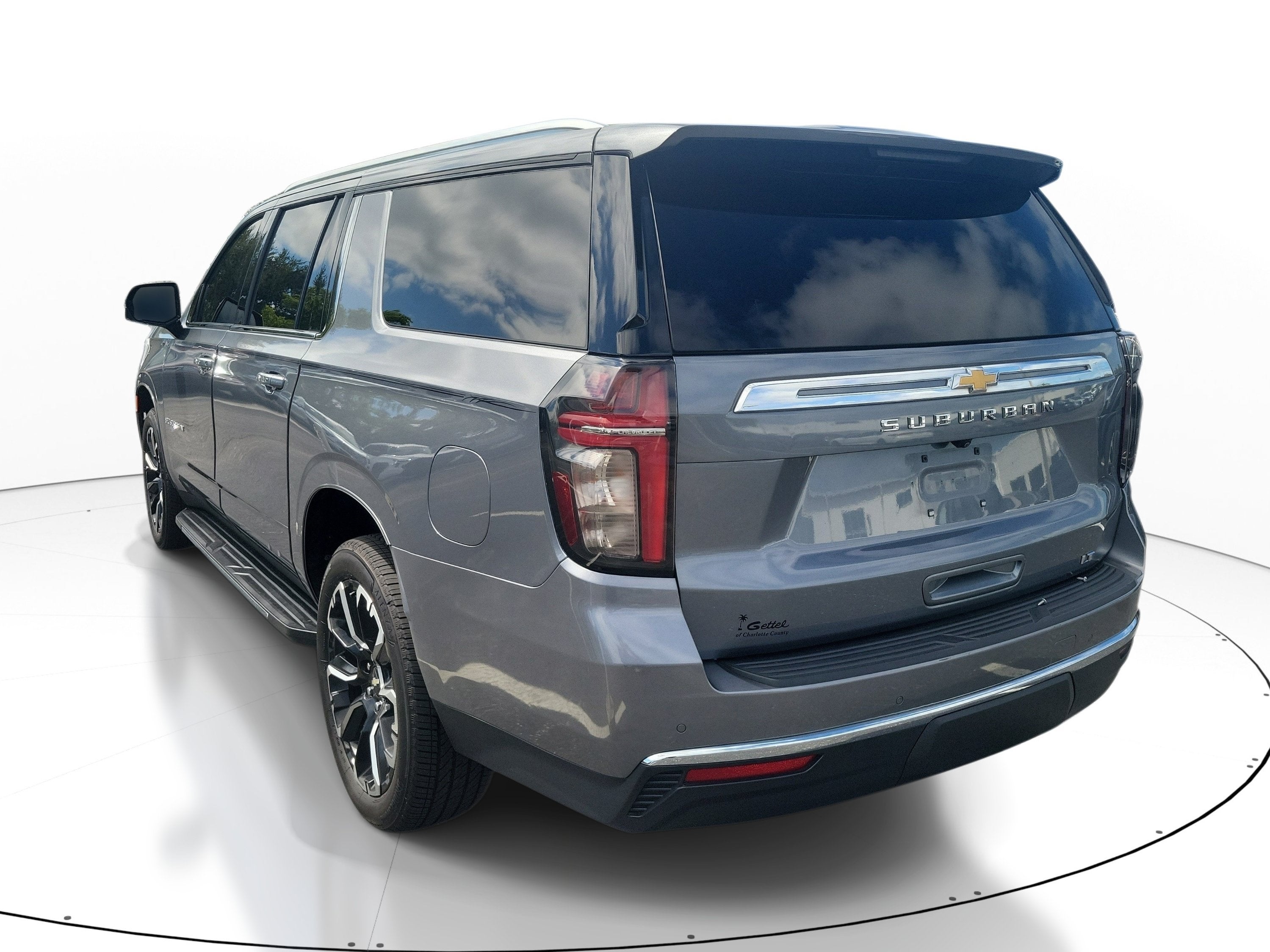2022 Chevrolet Suburban LT