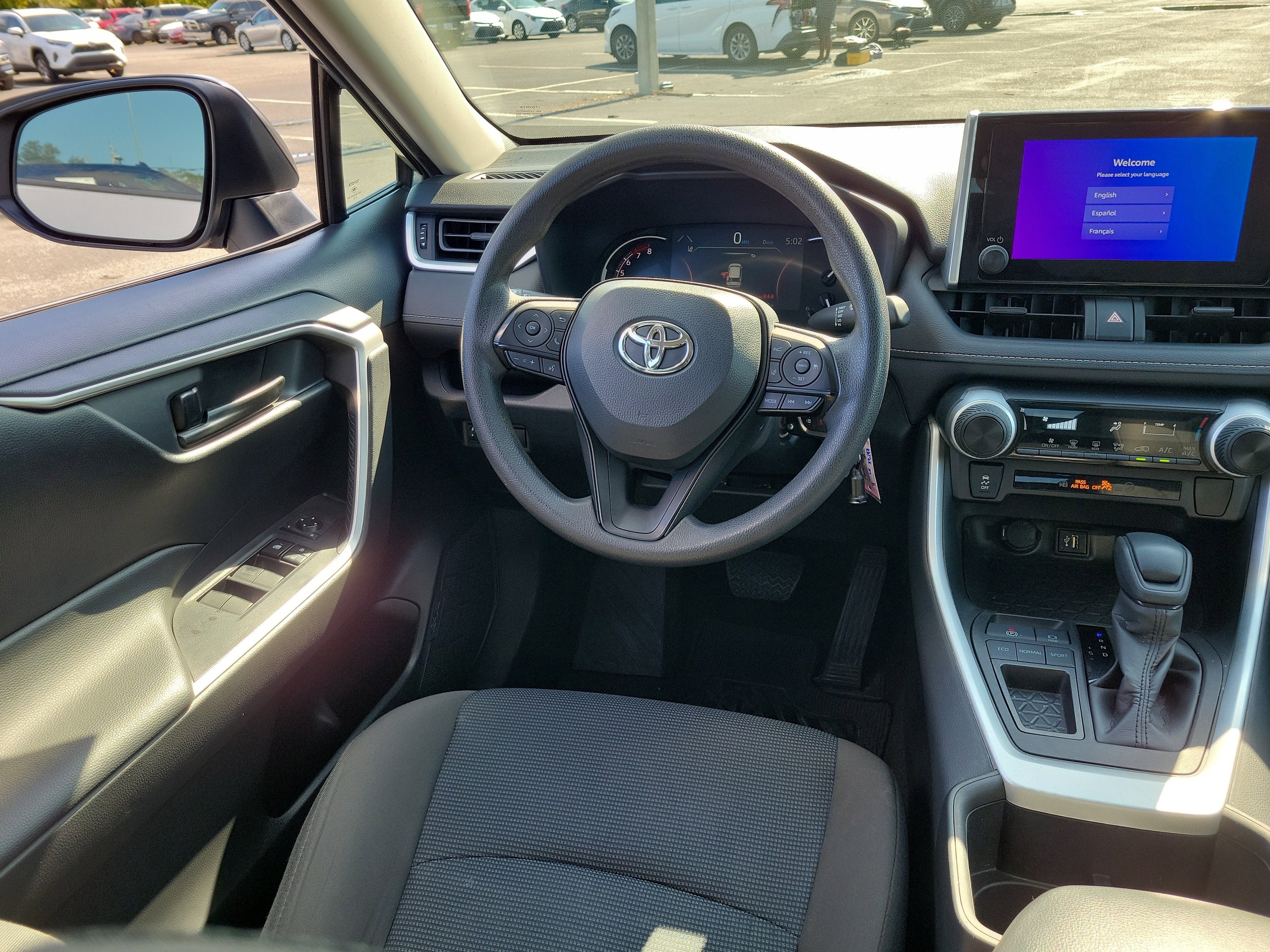 2023 Toyota RAV4 LE