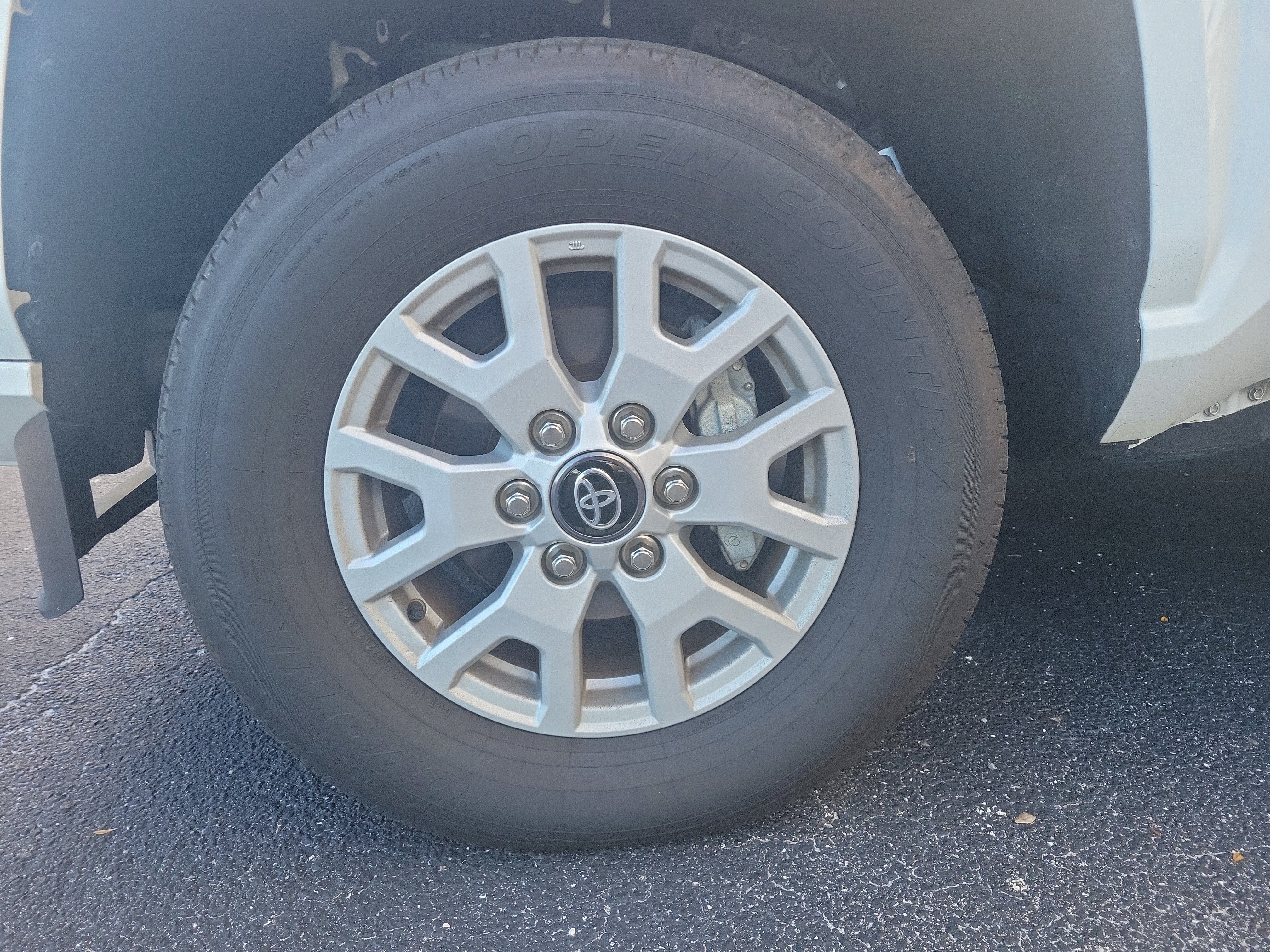 2024 Toyota Tacoma SR5