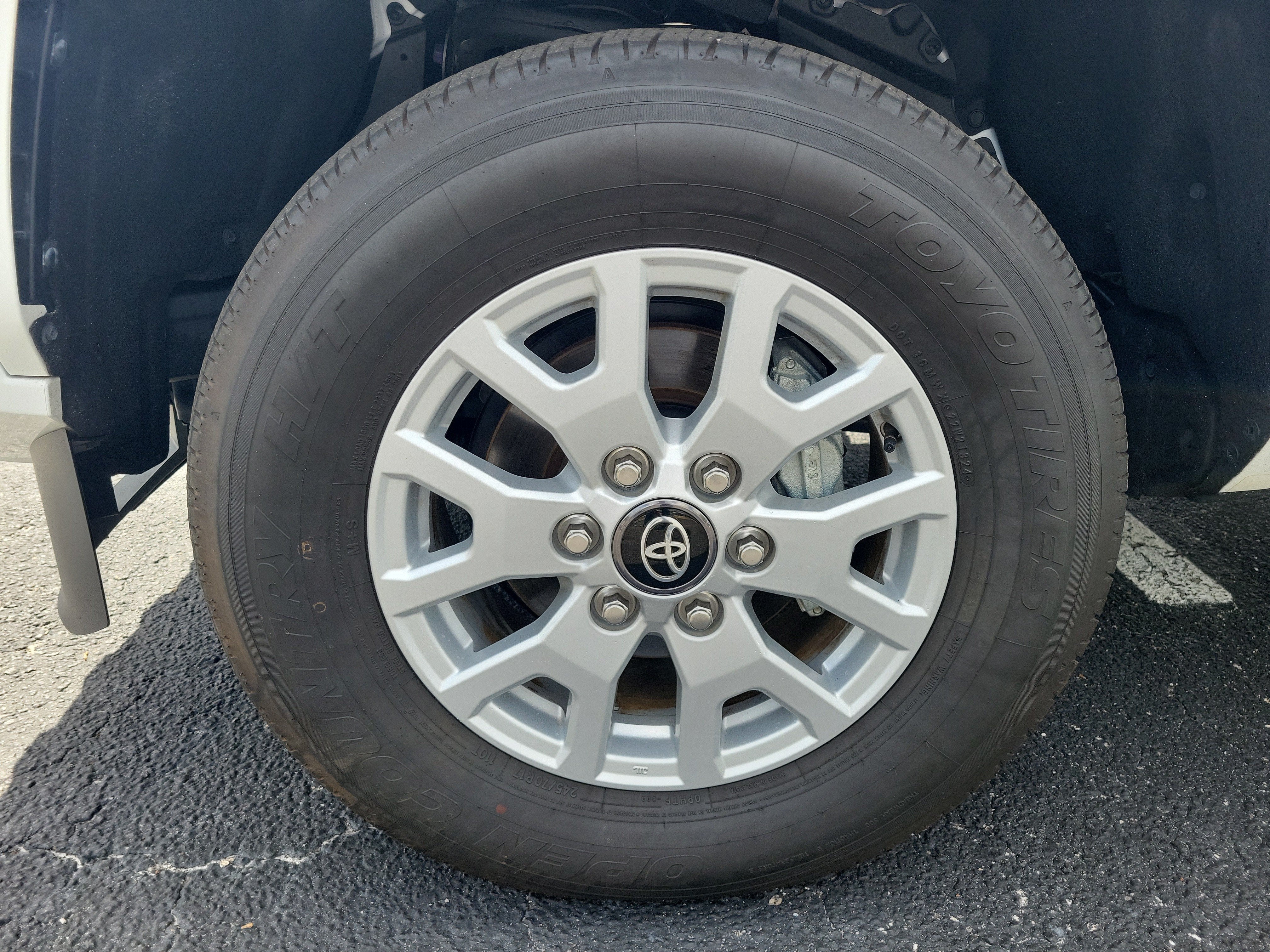 2024 Toyota Tacoma SR5