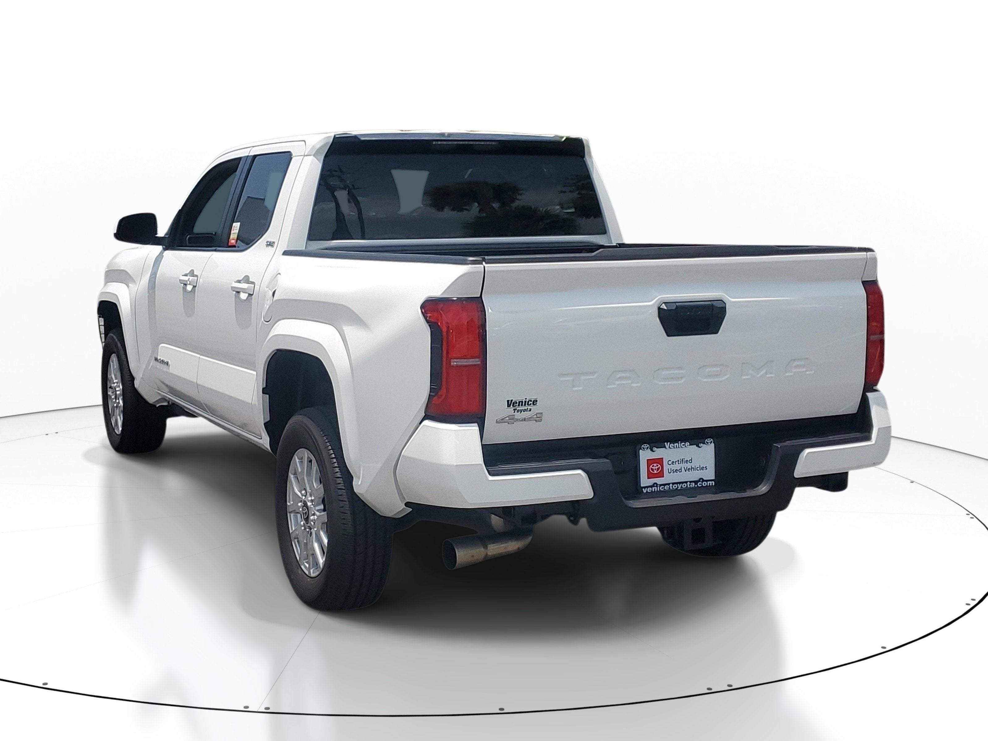 2025 Toyota Tacoma 4WD SR5
