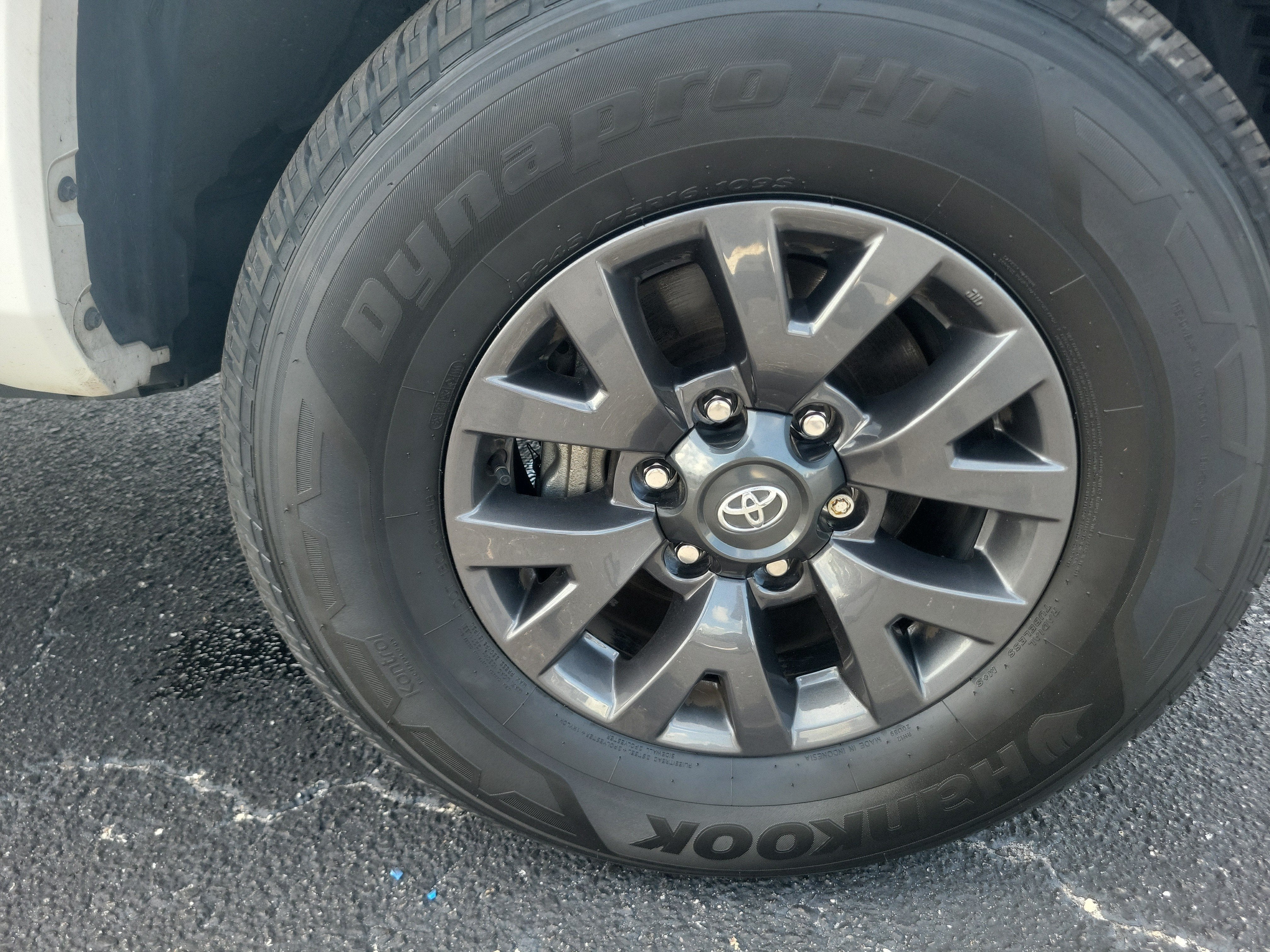 2023 Toyota Tacoma SR5