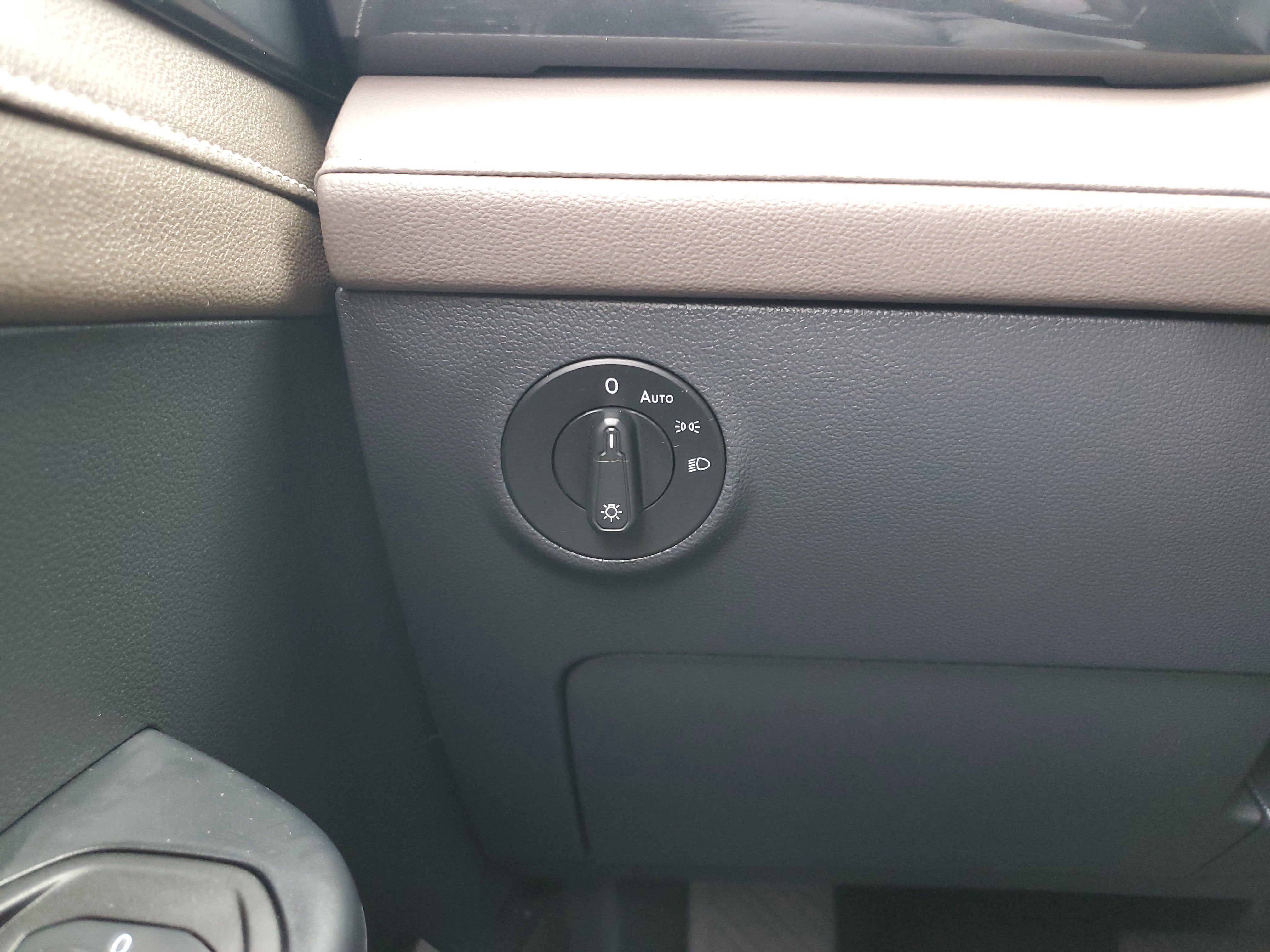 2024 Volkswagen Taos 1.5T SEL