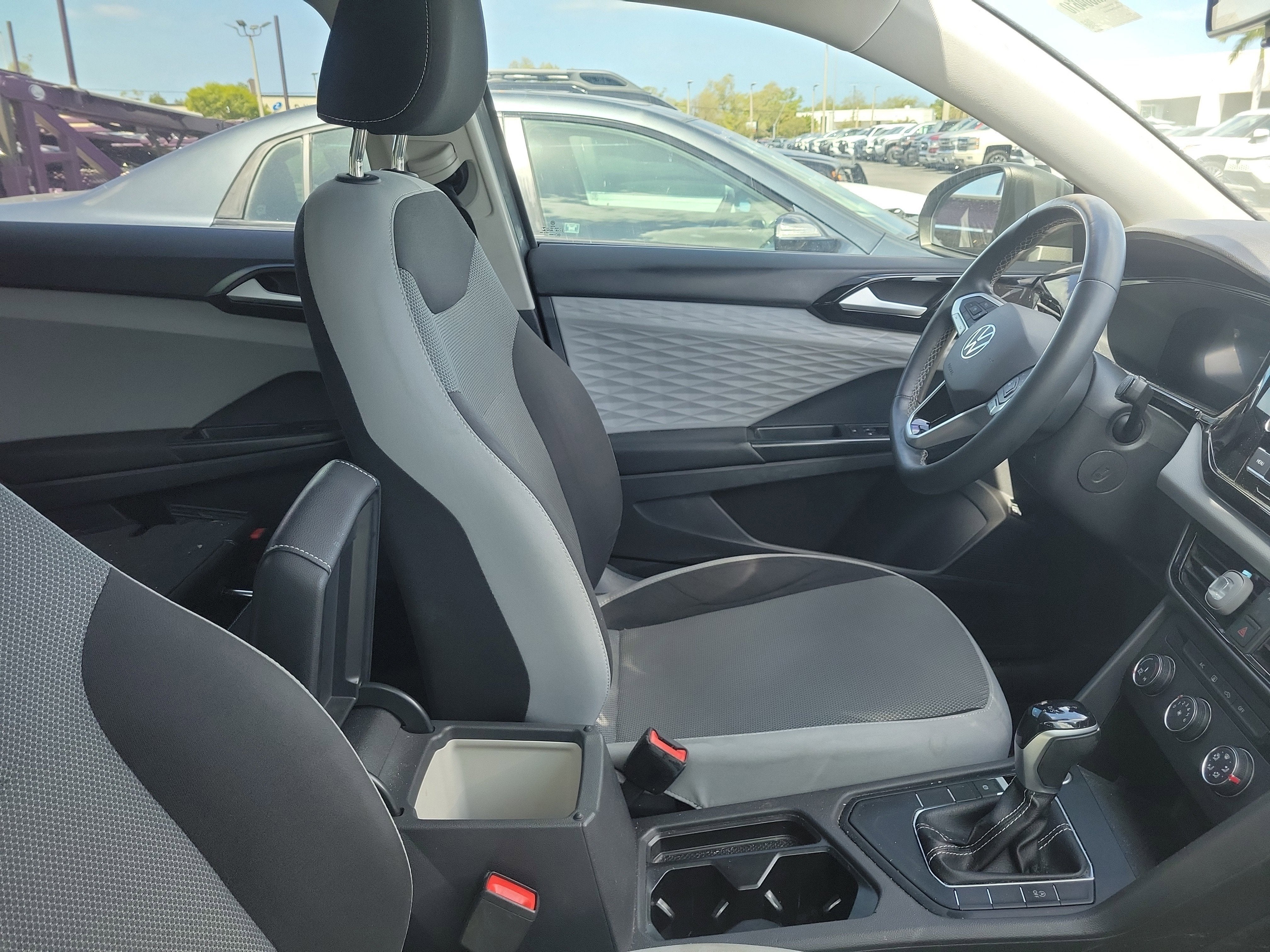 2022 Volkswagen Taos 1.5T S