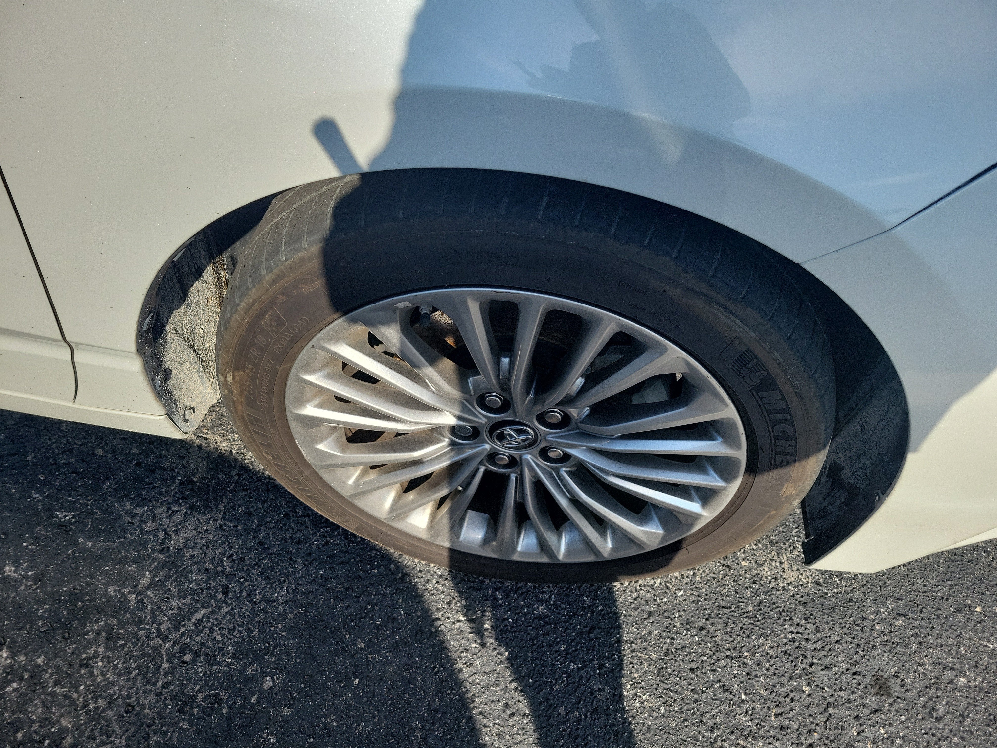 2019 Toyota Avalon Hybrid Limited