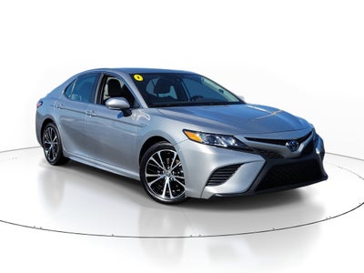 2020 Toyota Camry Hybrid SE