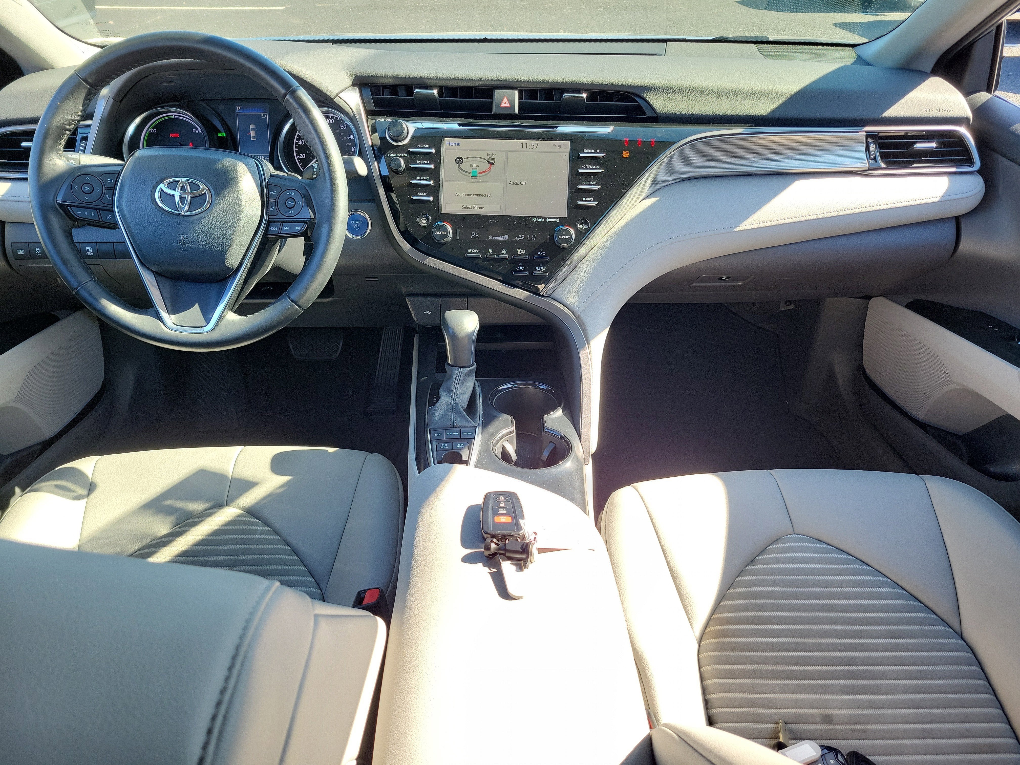 2020 Toyota Camry Hybrid SE