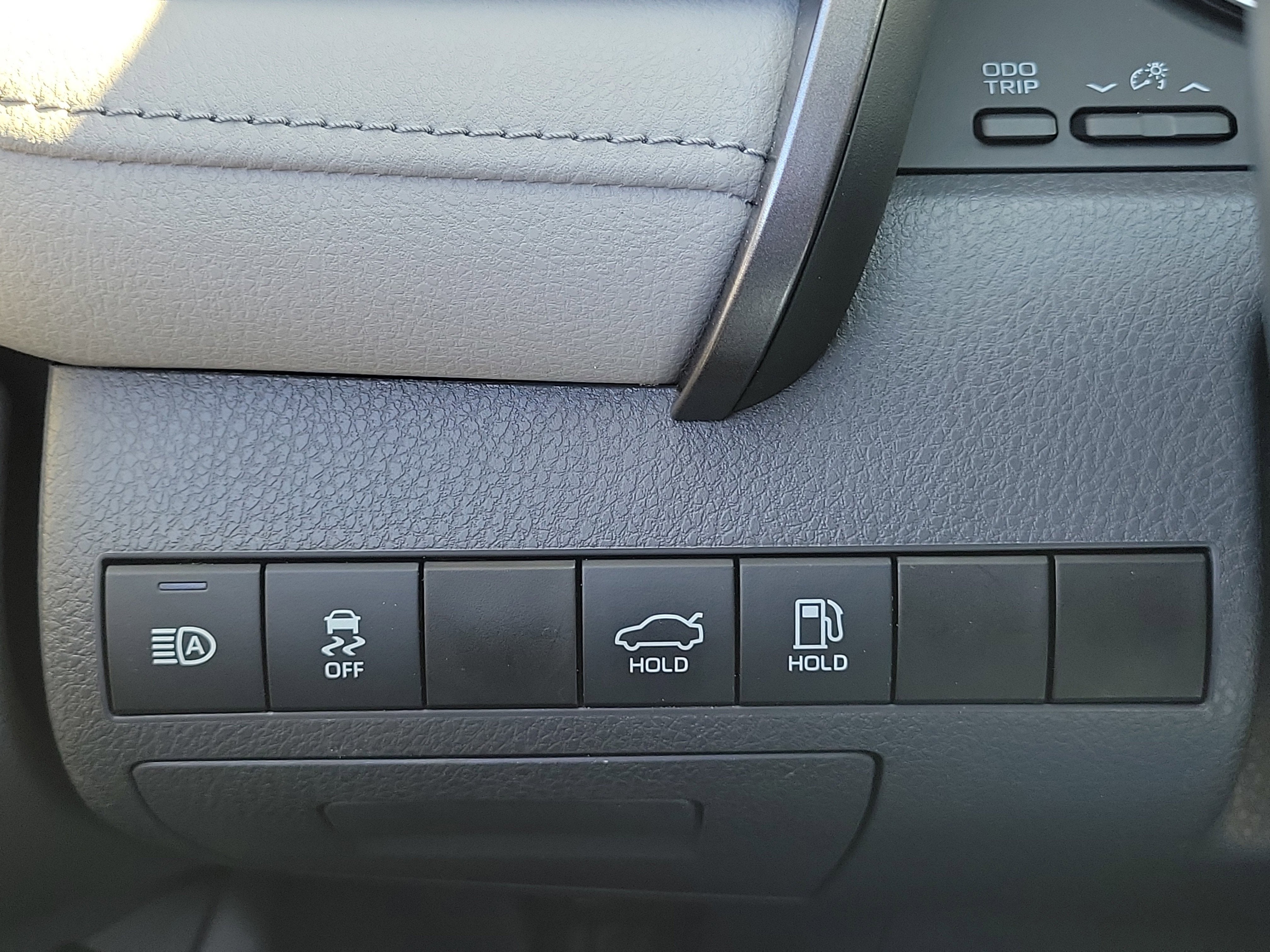 2020 Toyota Camry Hybrid SE