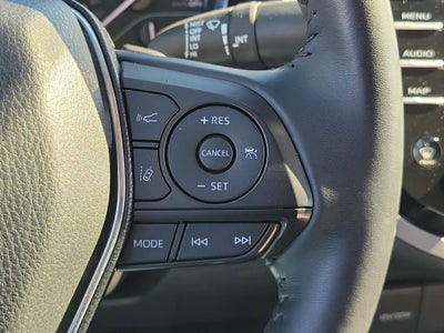 2020 Toyota Camry Hybrid SE