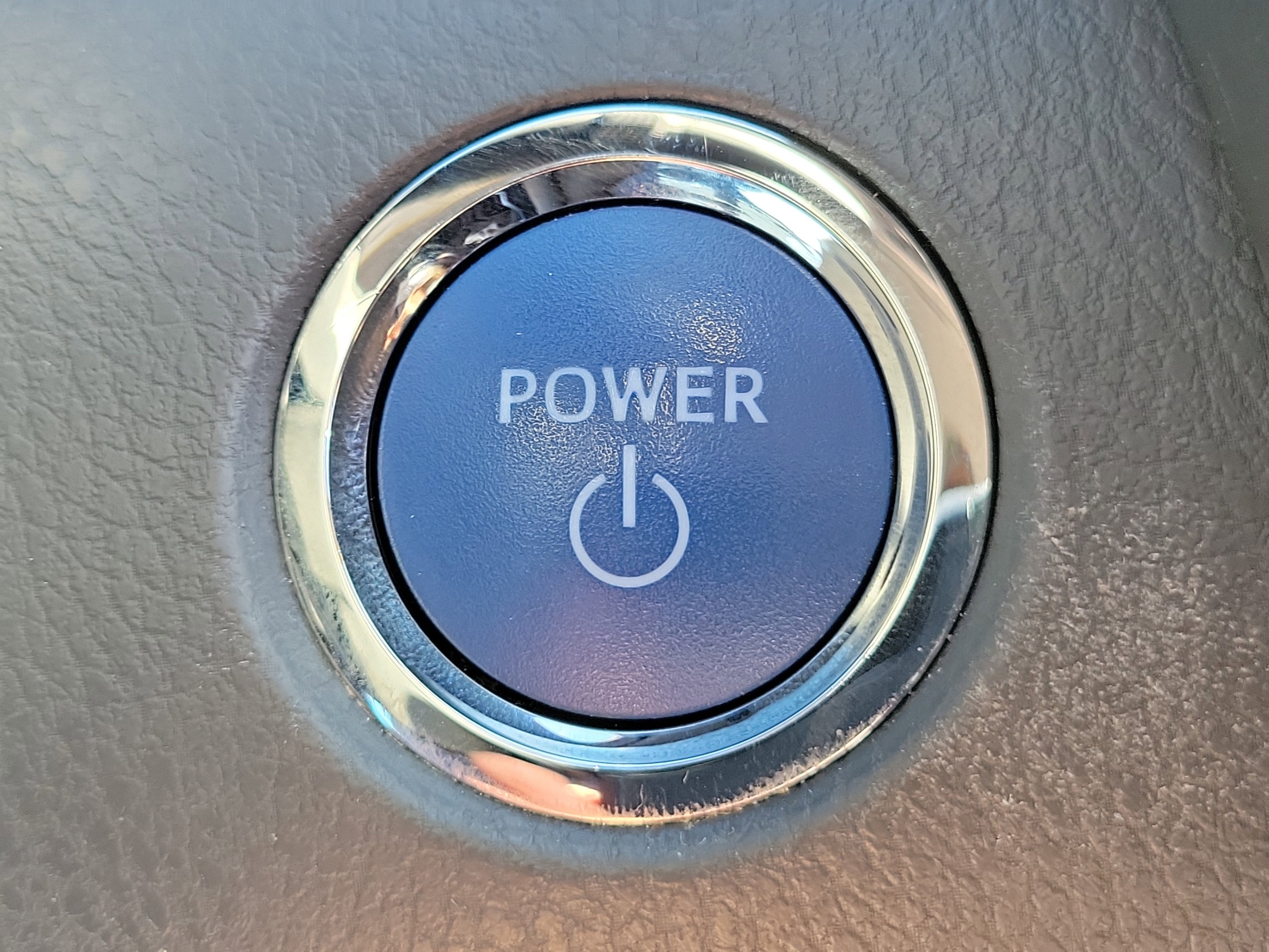 2020 Toyota Camry Hybrid SE