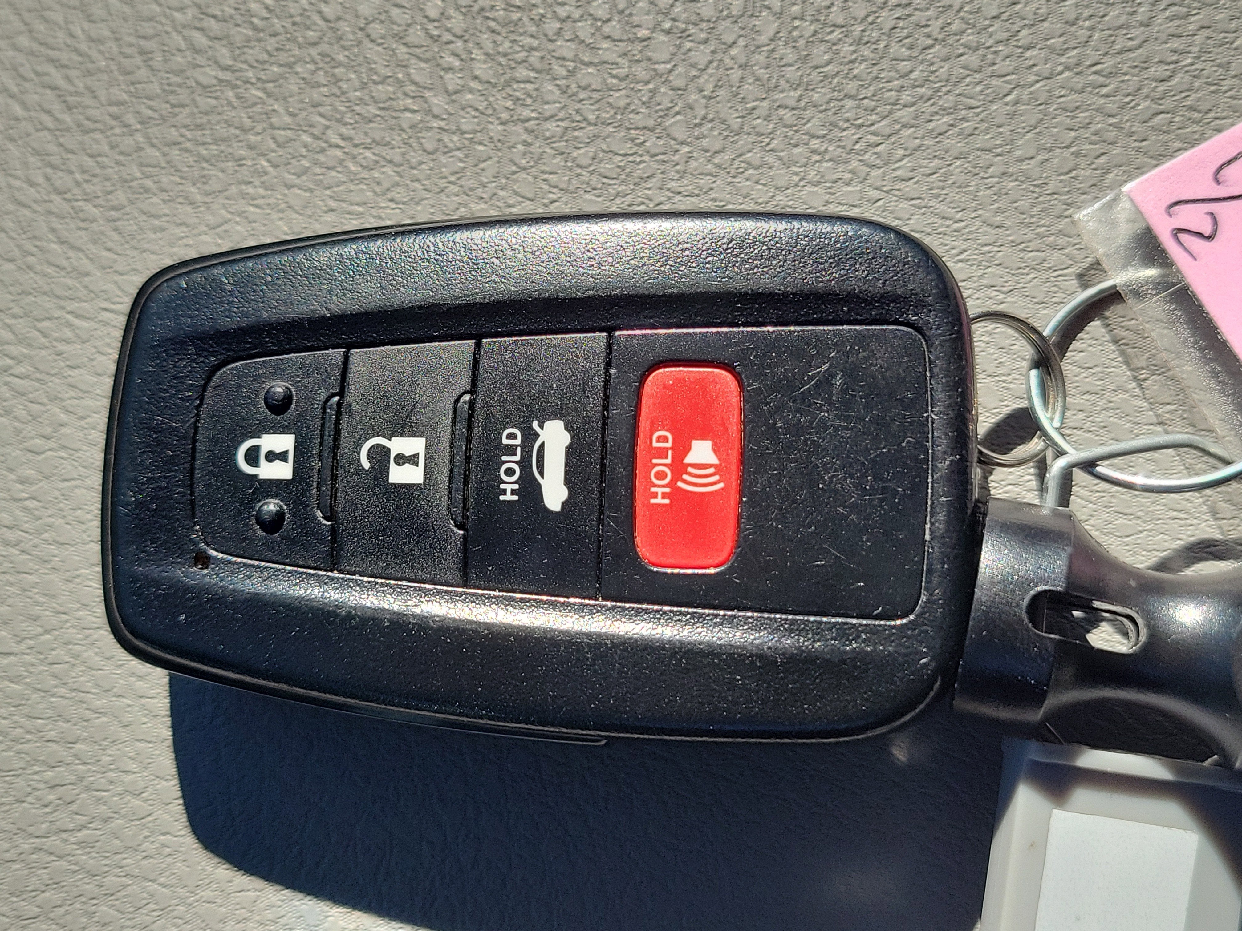 2020 Toyota Camry Hybrid SE