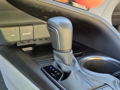 2022 Toyota Camry Hybrid SE